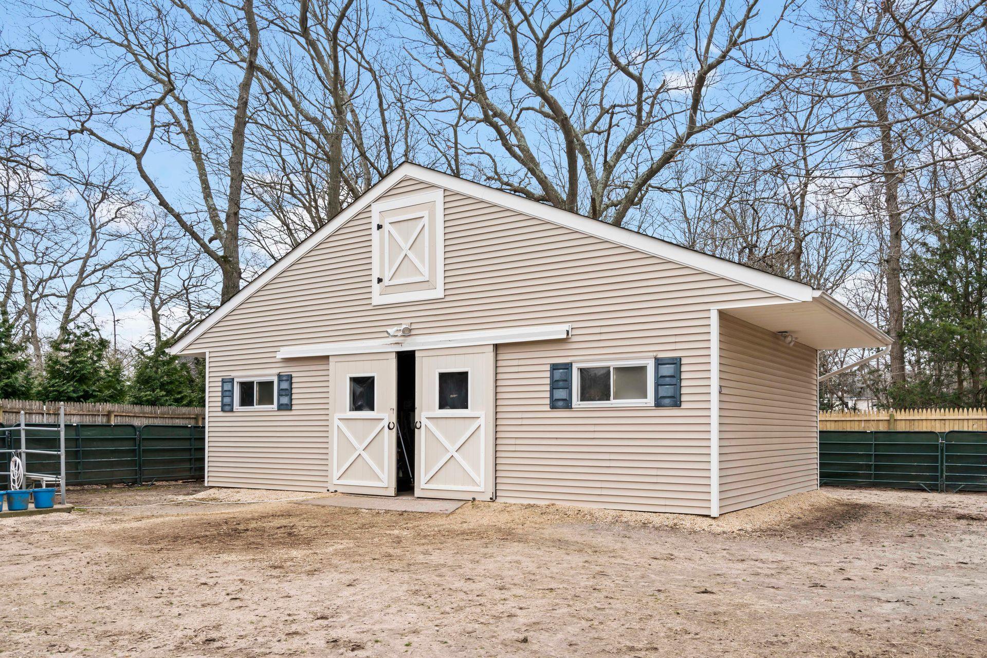 14 Hillside Avenue, Saint James, NY 11780