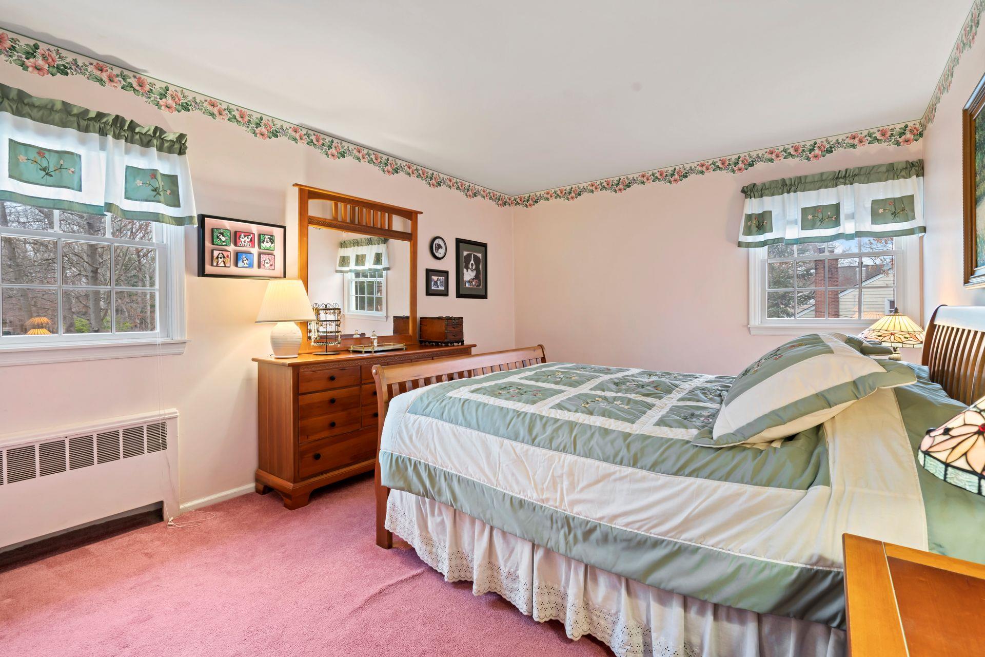 14 Hillside Avenue, Saint James, NY 11780