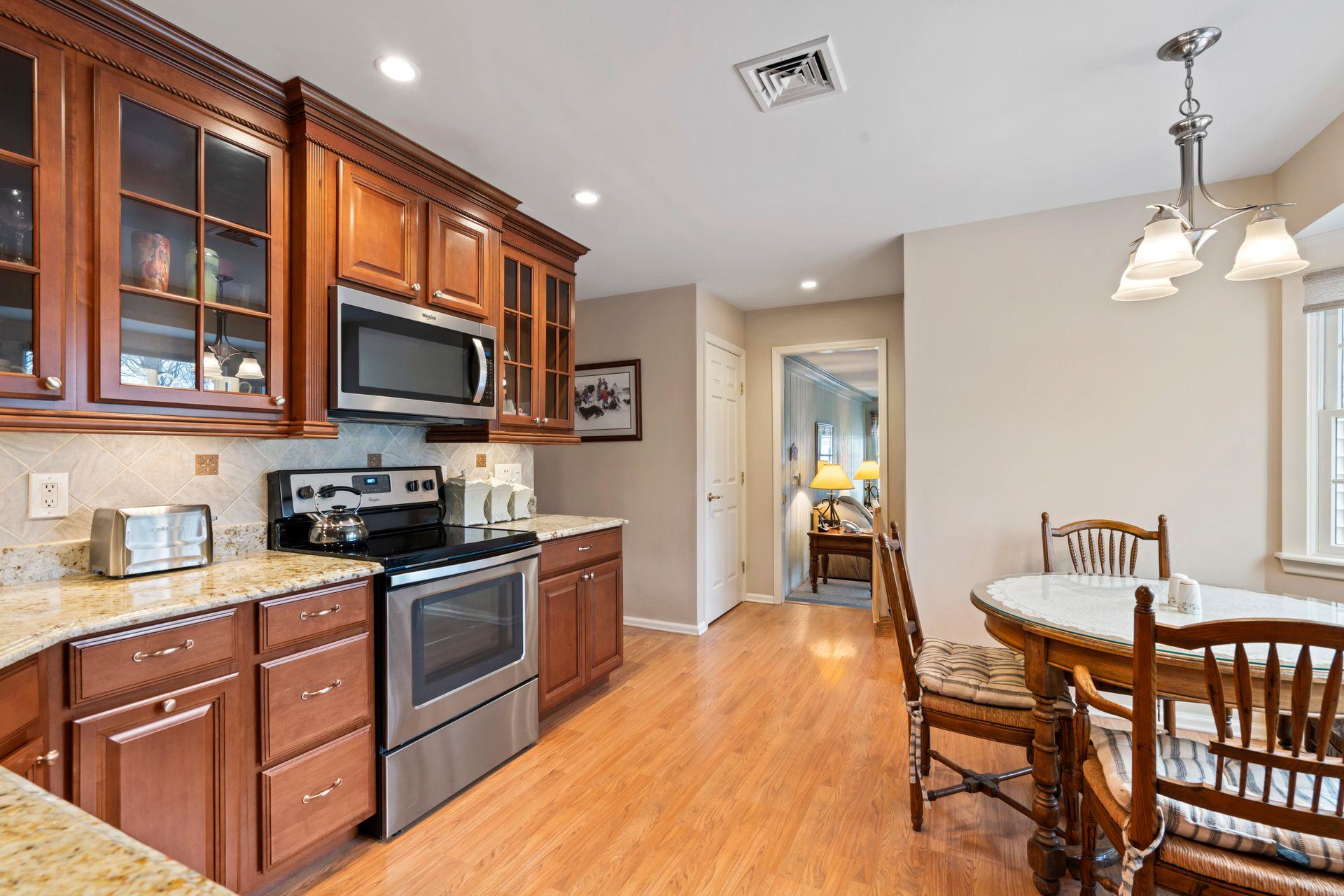 14 Hillside Avenue, Saint James, NY 11780