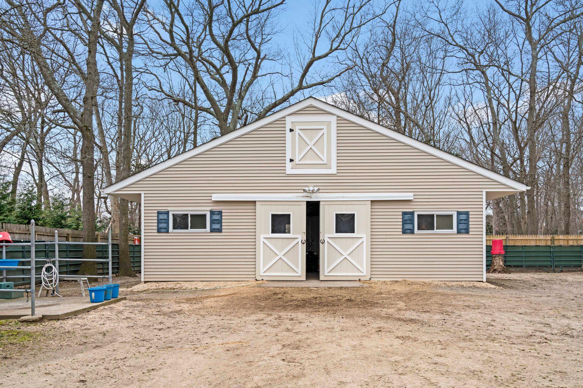 14 Hillside Avenue, Saint James, NY 11780