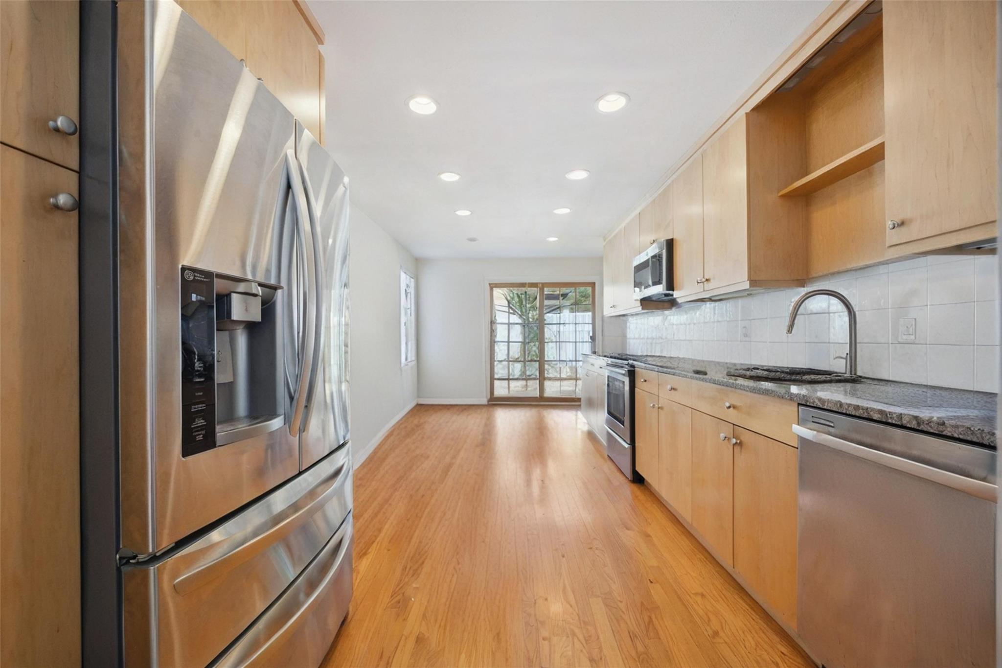 60 Wilmot Road, New Rochelle, NY 10804