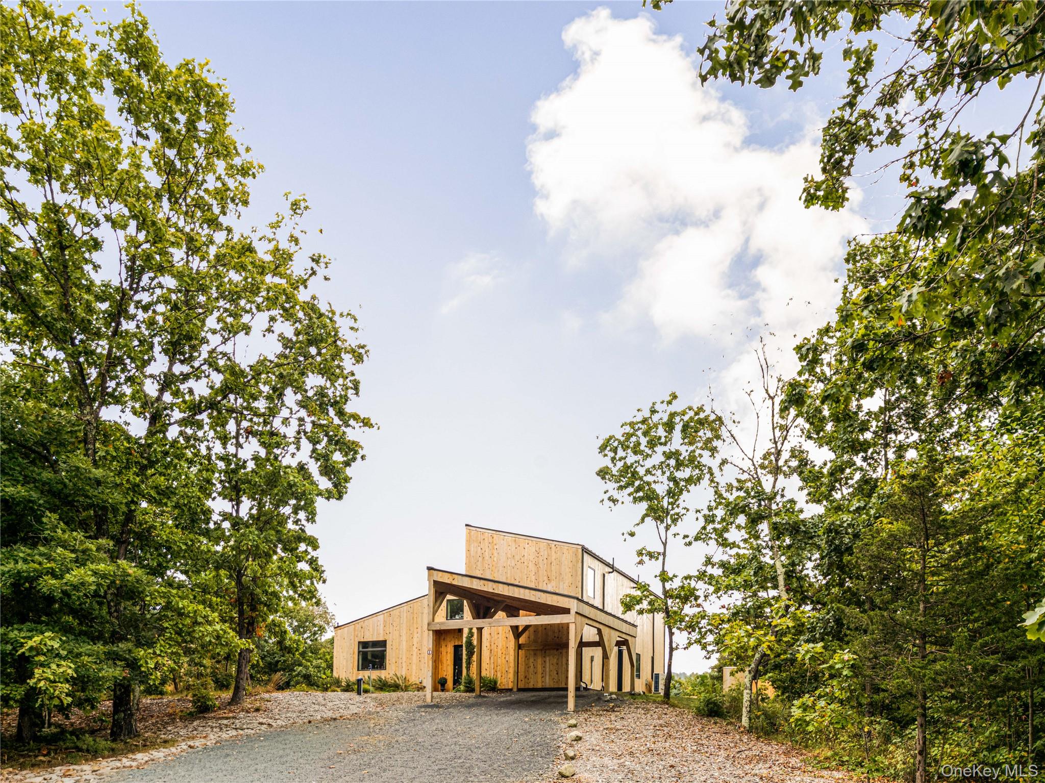 998 Willow Brook Road, Clinton Corners, NY 12514