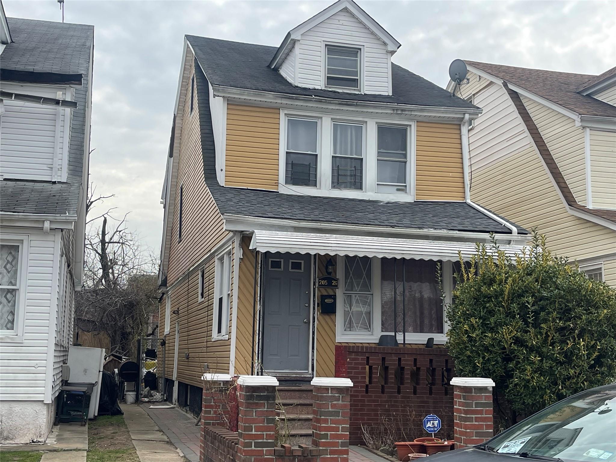 205-26 116th Road, Saint Albans, NY 11412