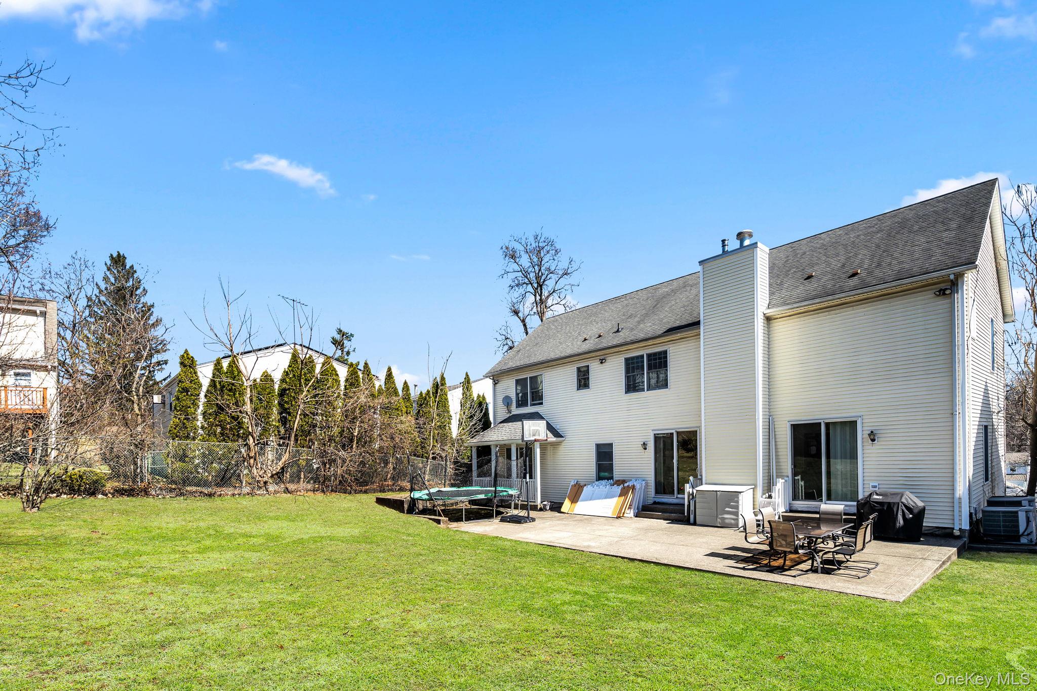 27 Overlook Road, White Plains, NY 10605