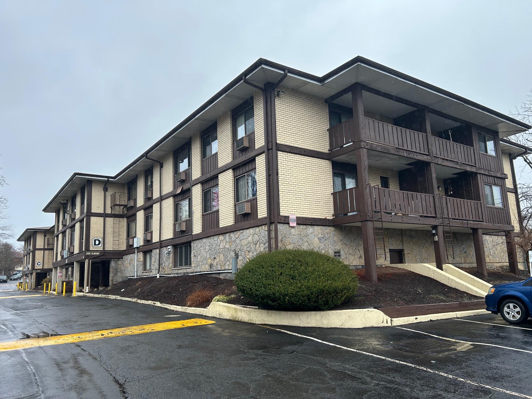 256 North Main Streets # D4, Spring Valley, NY 10977