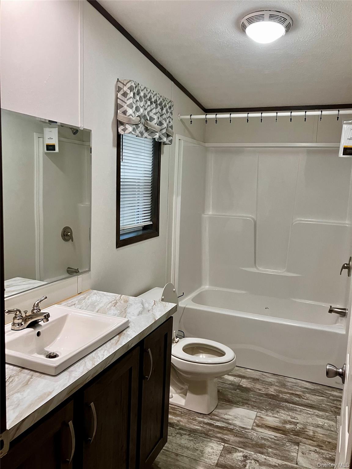 20 Shore Lane, Burlingham, NY 12722