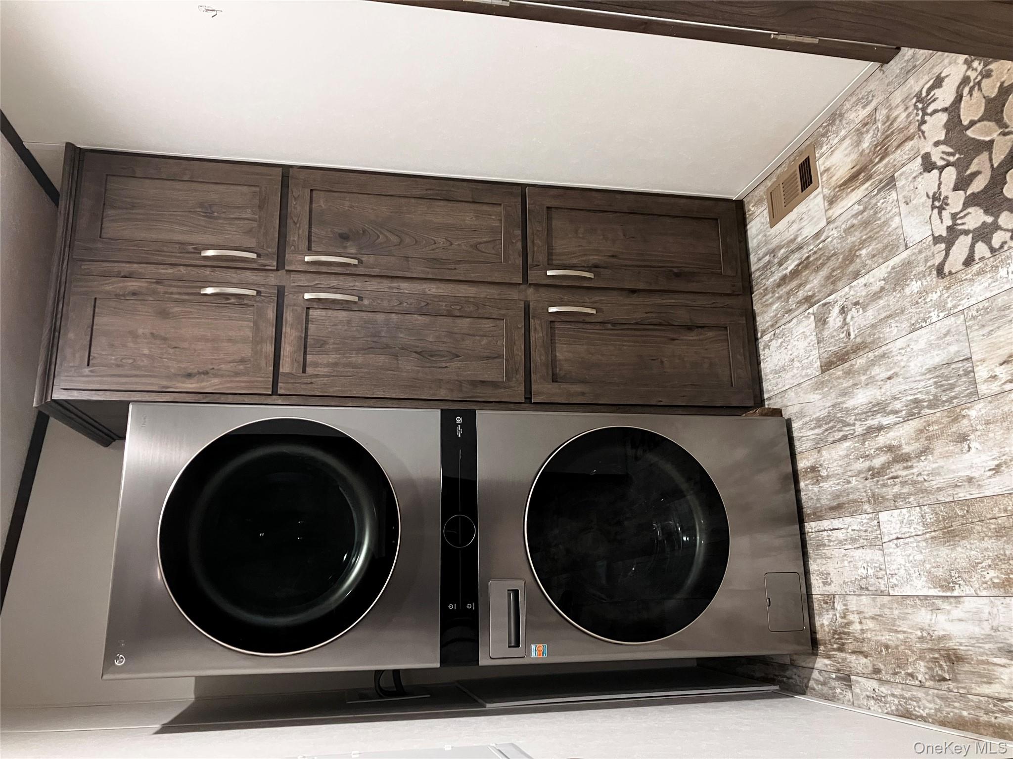 20 Shore Lane, Burlingham, NY 12722