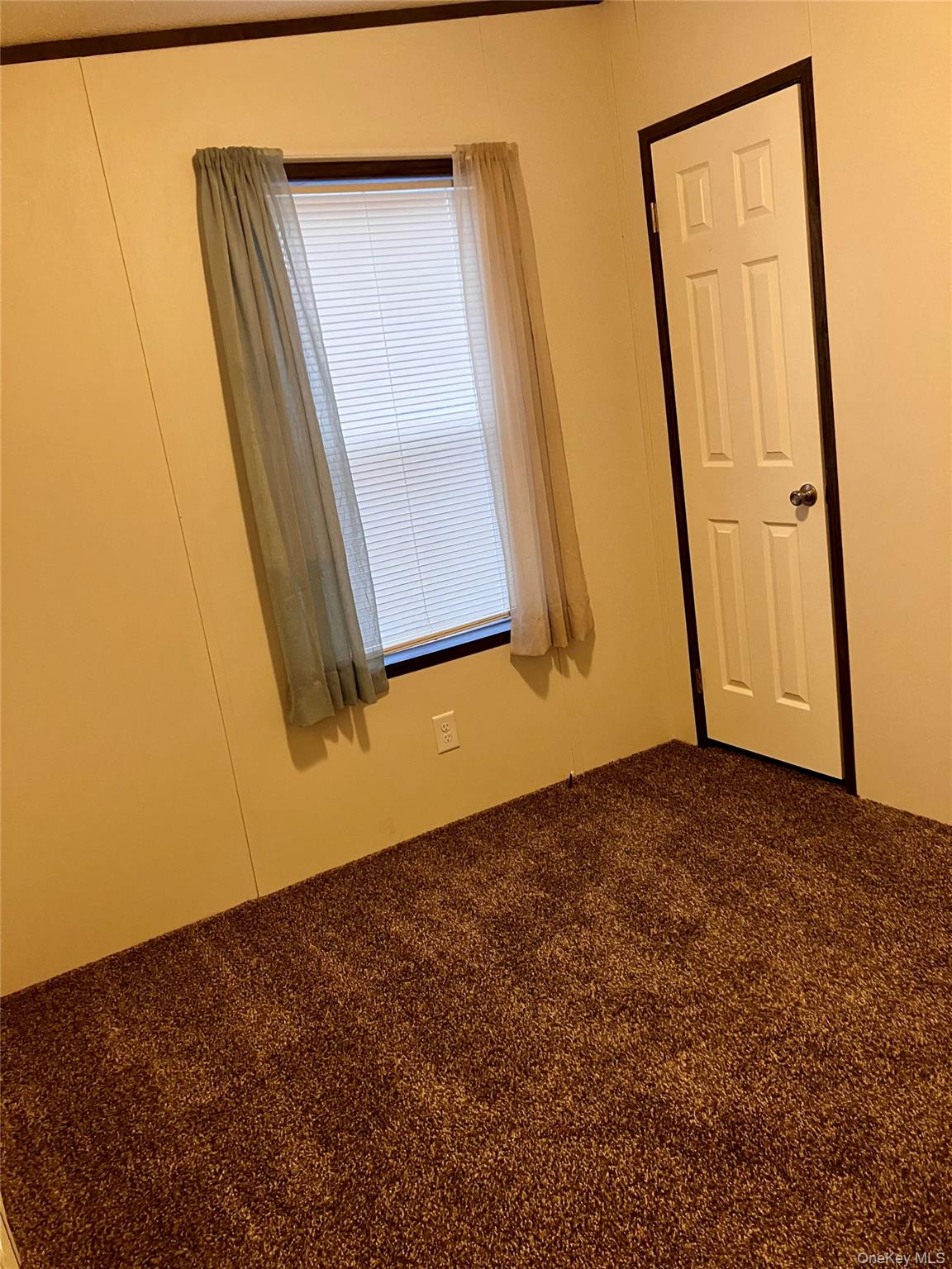 20 Shore Lane, Burlingham, NY 12722