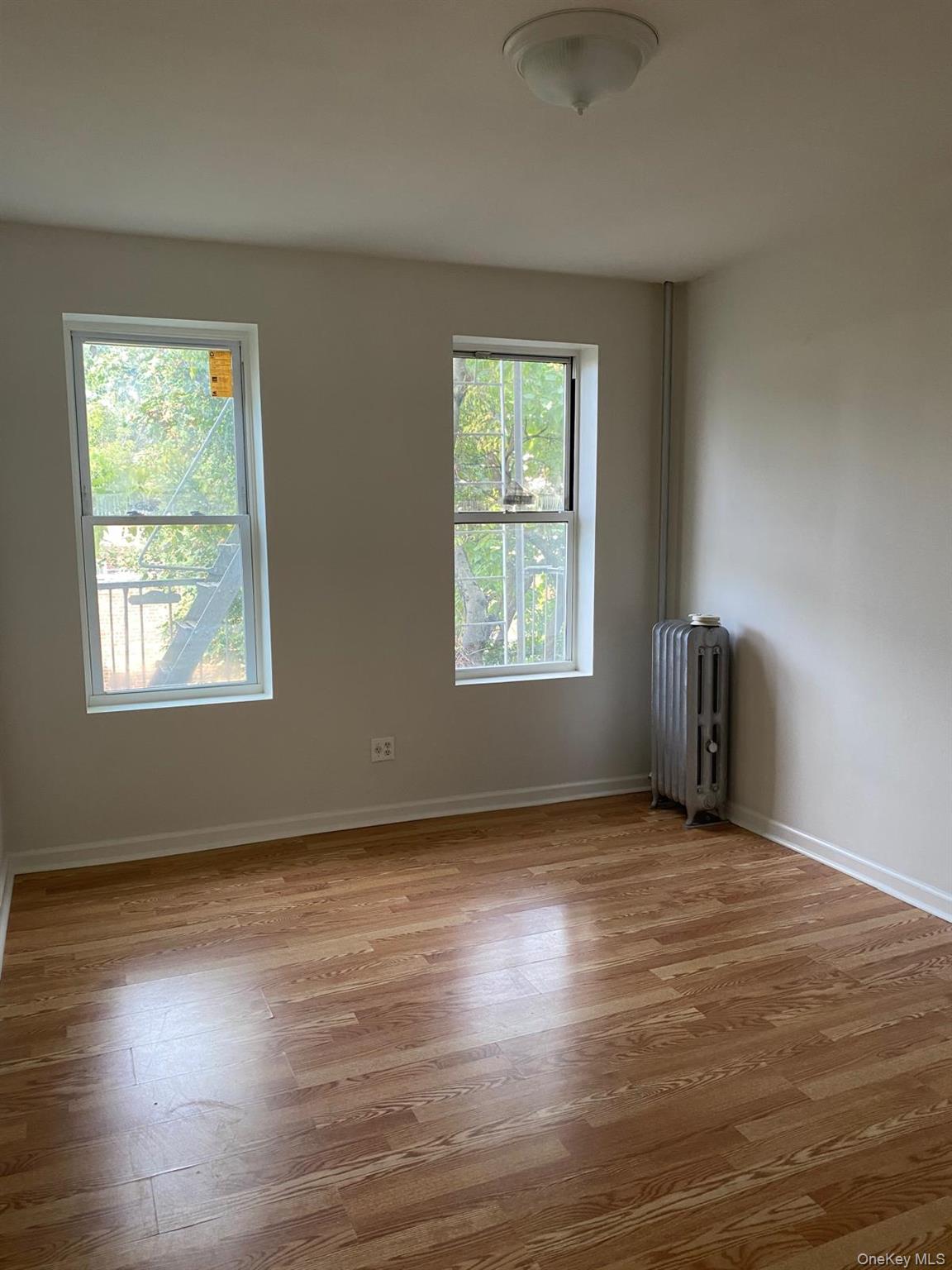 86-24 102 Street, Richmond Hill, NY 11418