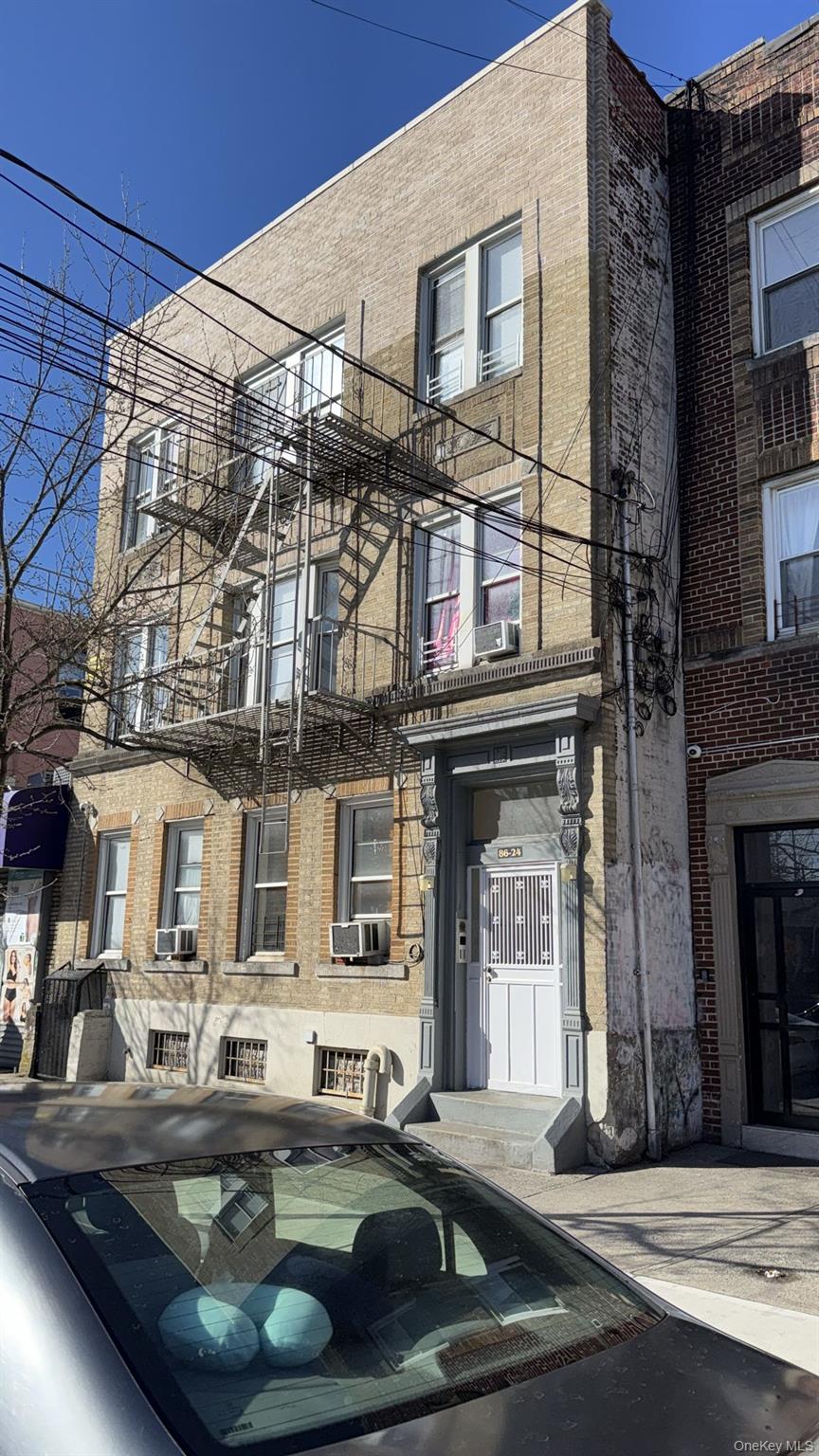 86-24 102 Street, Richmond Hill, NY 11418