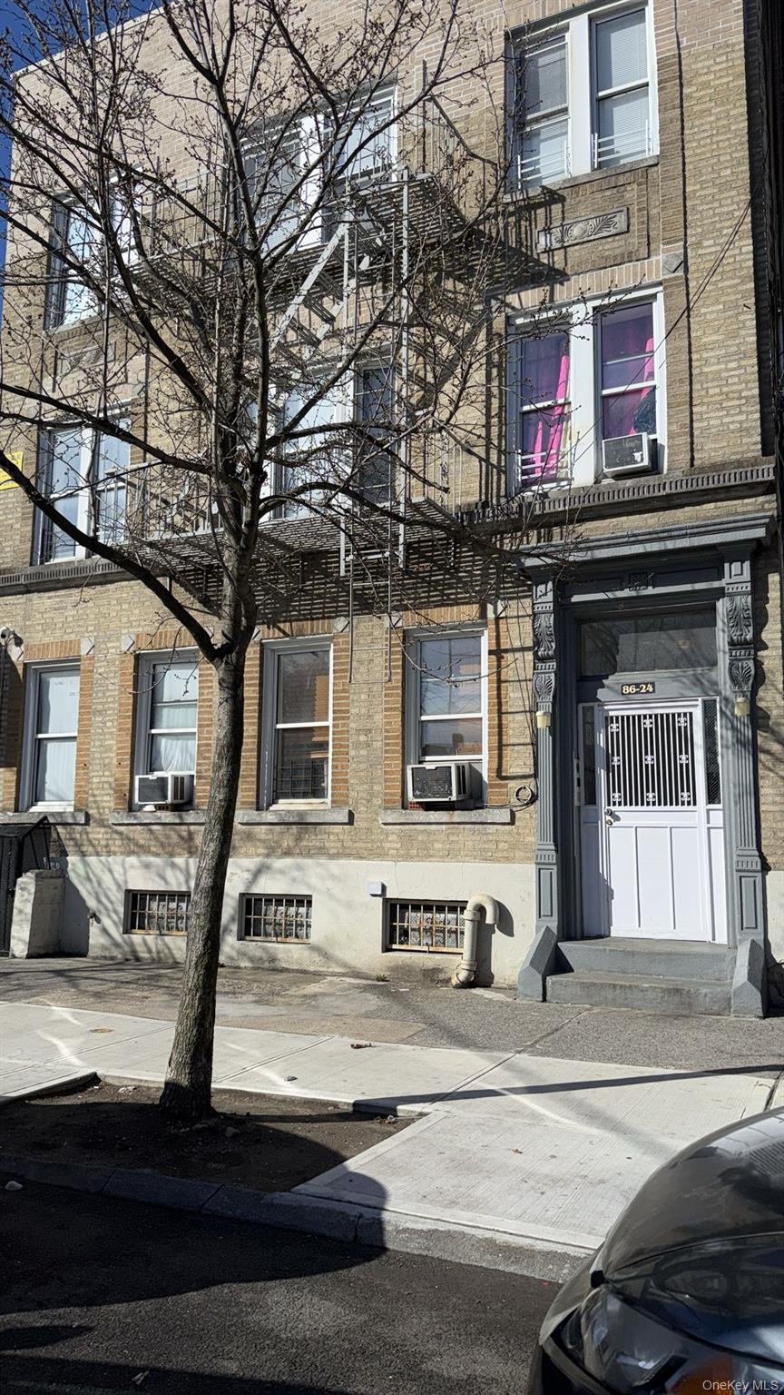 86-24 102 Street, Richmond Hill, NY 11418