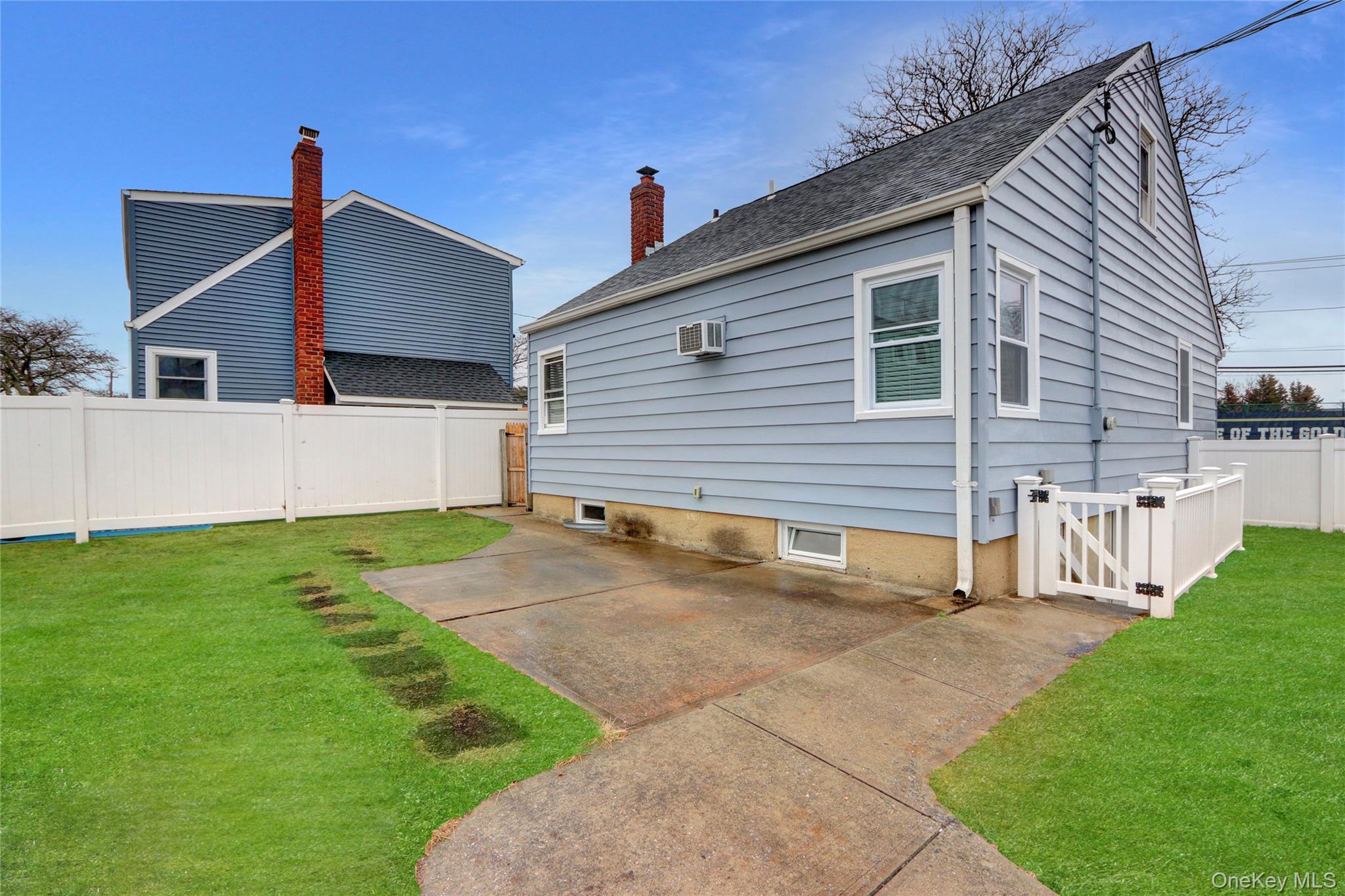 787 Stewart Avenue, Bethpage, NY 11714