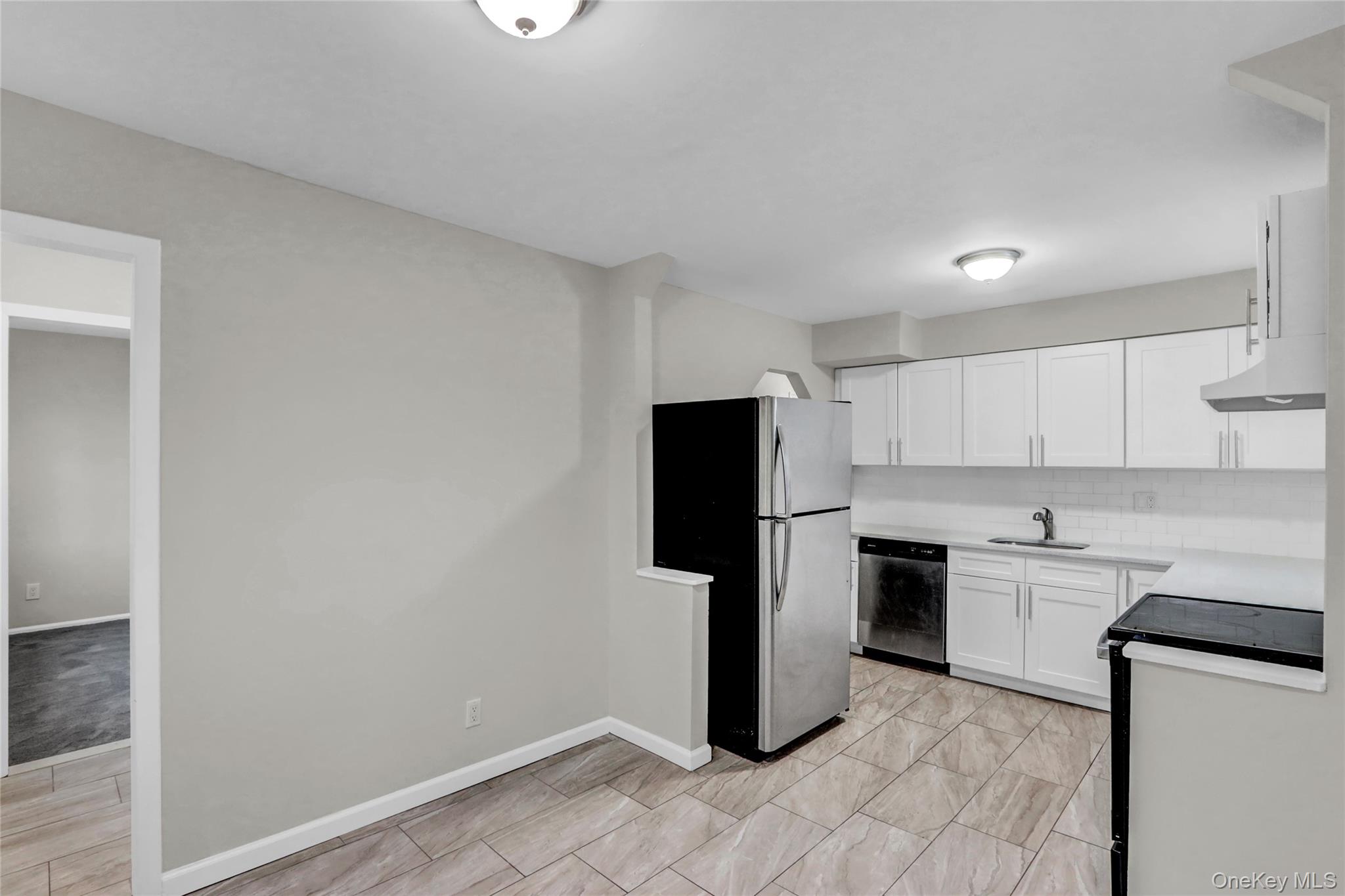 787 Stewart Avenue, Bethpage, NY 11714