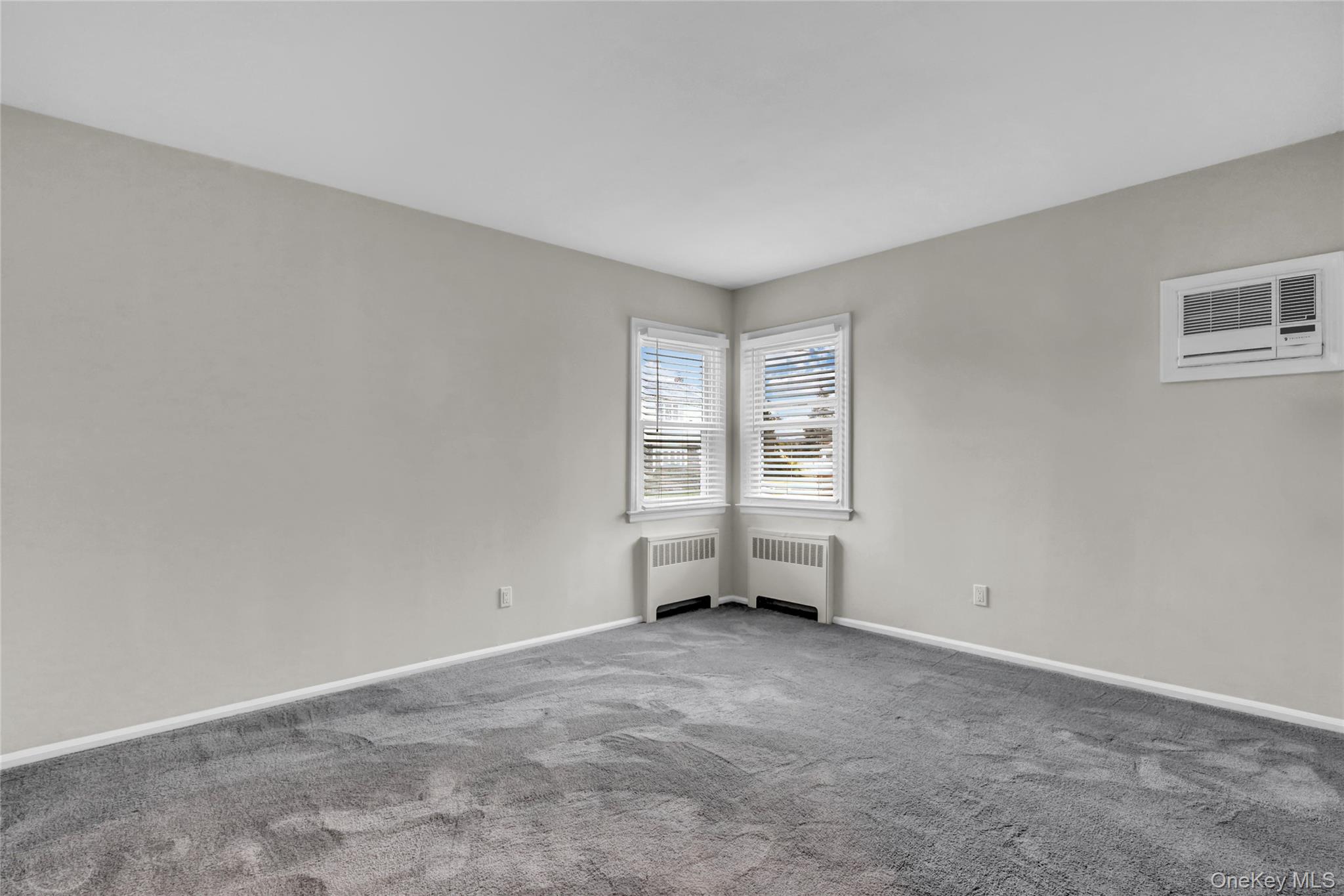 787 Stewart Avenue, Bethpage, NY 11714