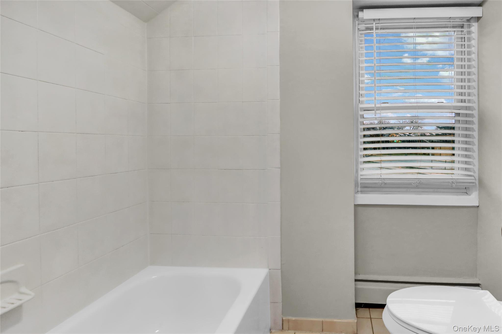 787 Stewart Avenue, Bethpage, NY 11714