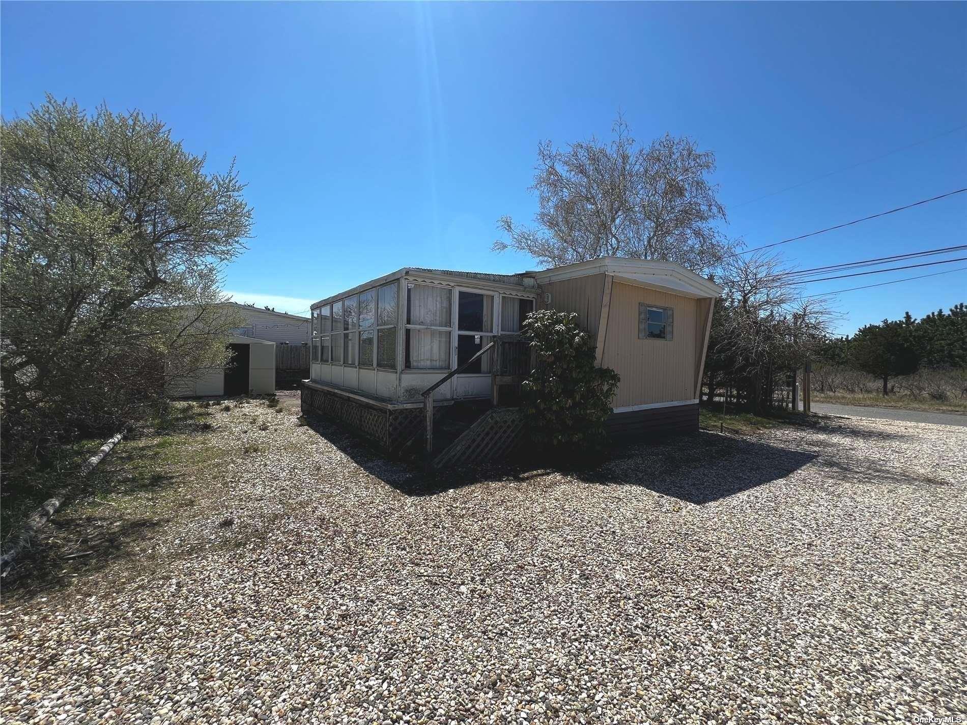 53 Crassen Boulevard # 5, Amagansett, NY 11930