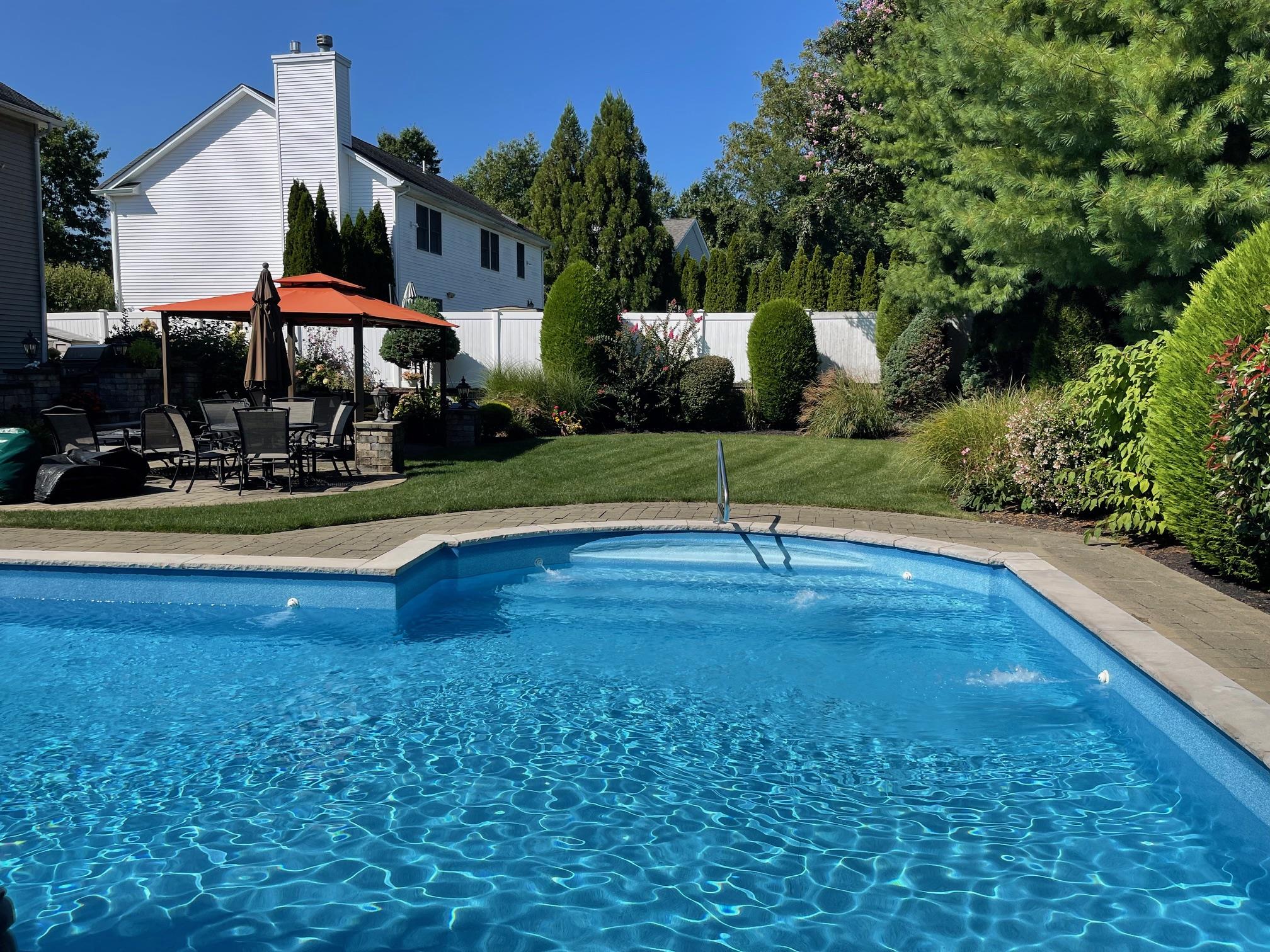25 Franciscan Lane, Smithtown, NY 11787