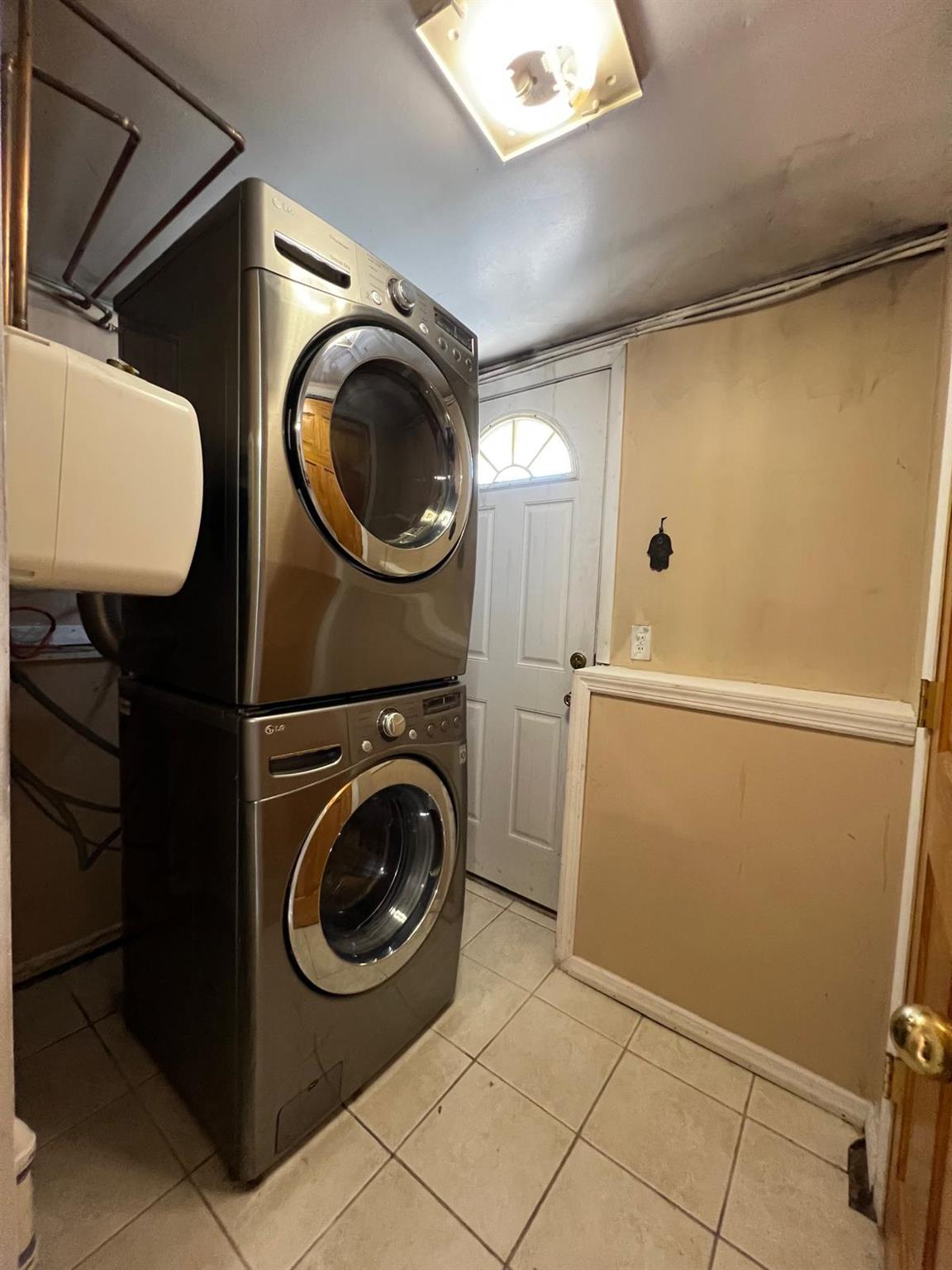 134 McKinley Avenue, Island Park, NY 11558