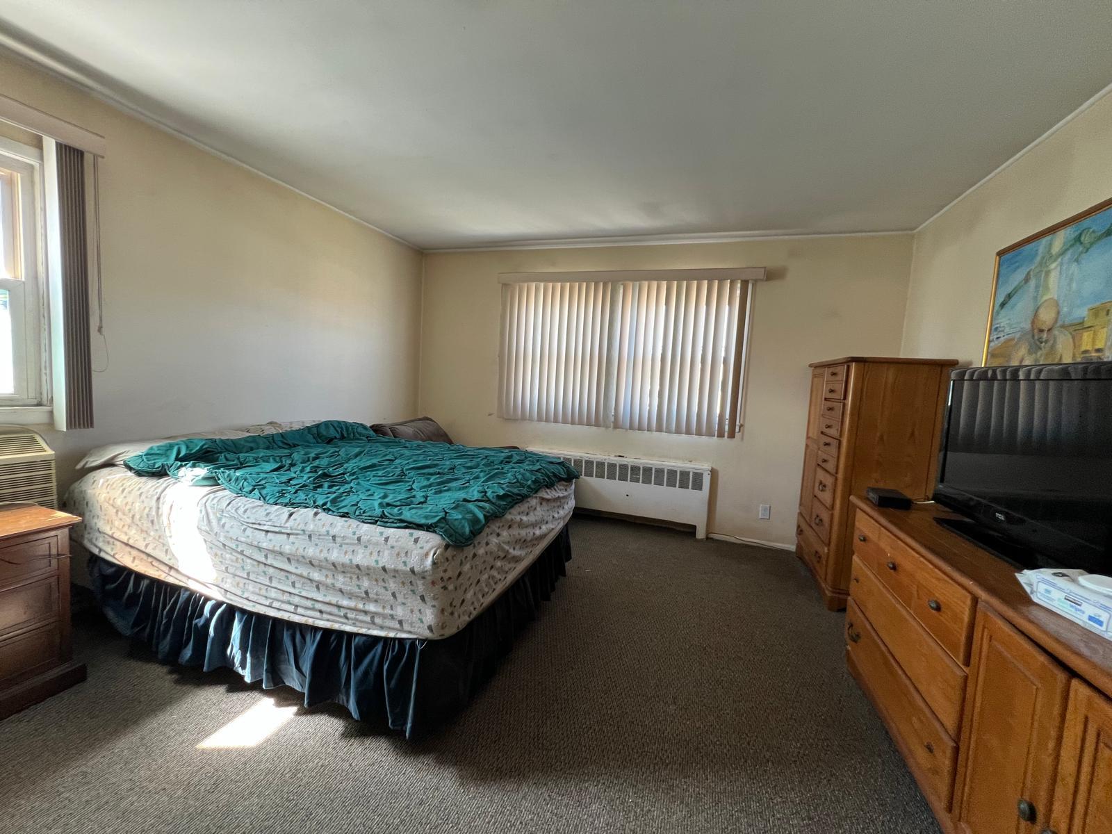 134 McKinley Avenue, Island Park, NY 11558