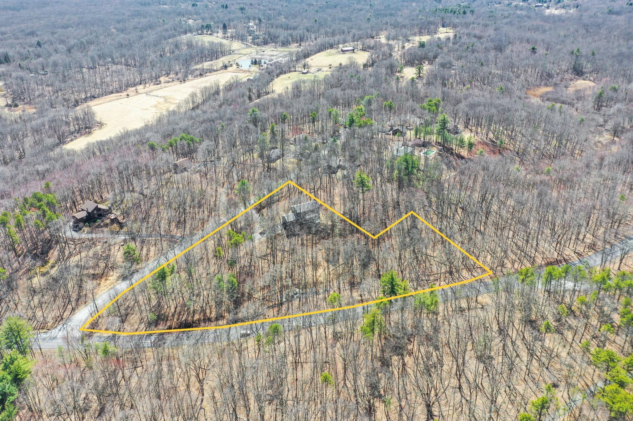 2 Durmo Road, New Paltz, NY 12561