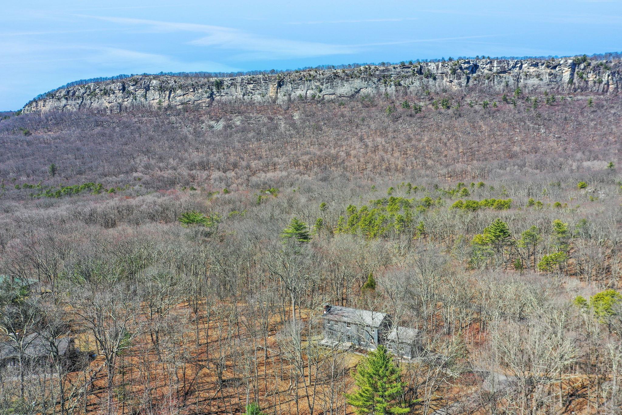 2 Durmo Road, New Paltz, NY 12561