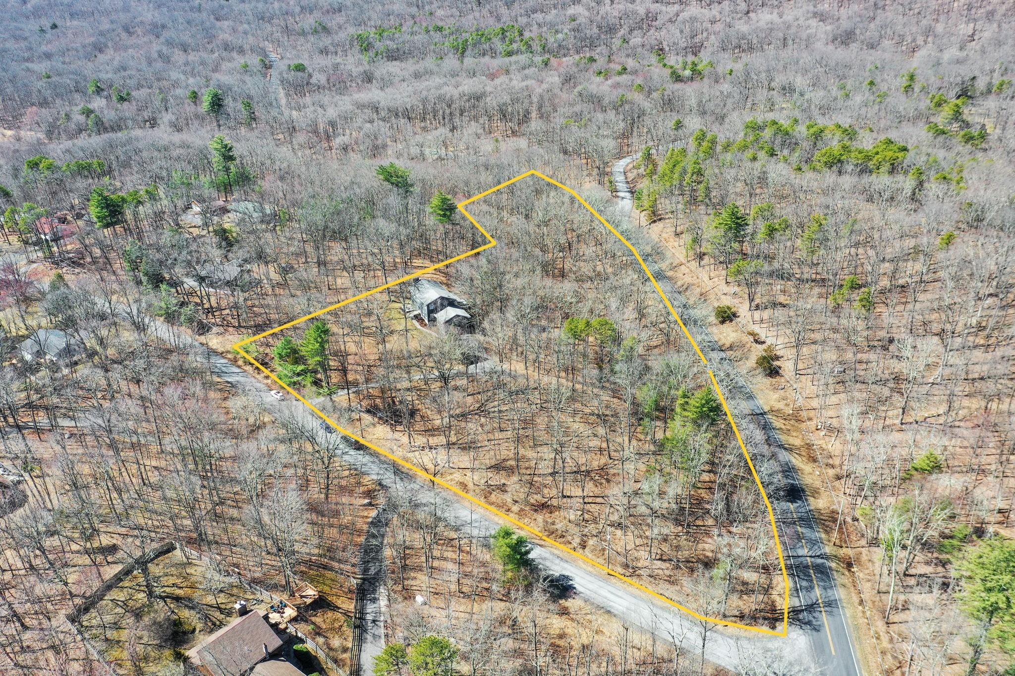 2 Durmo Road, New Paltz, NY 12561