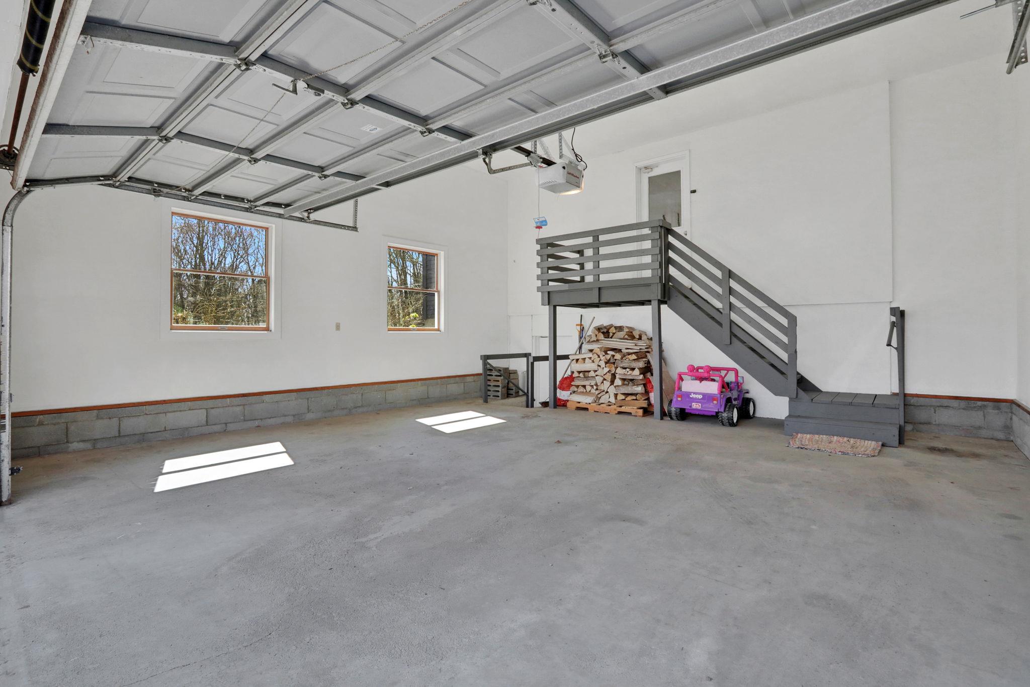 2 Durmo Road, New Paltz, NY 12561