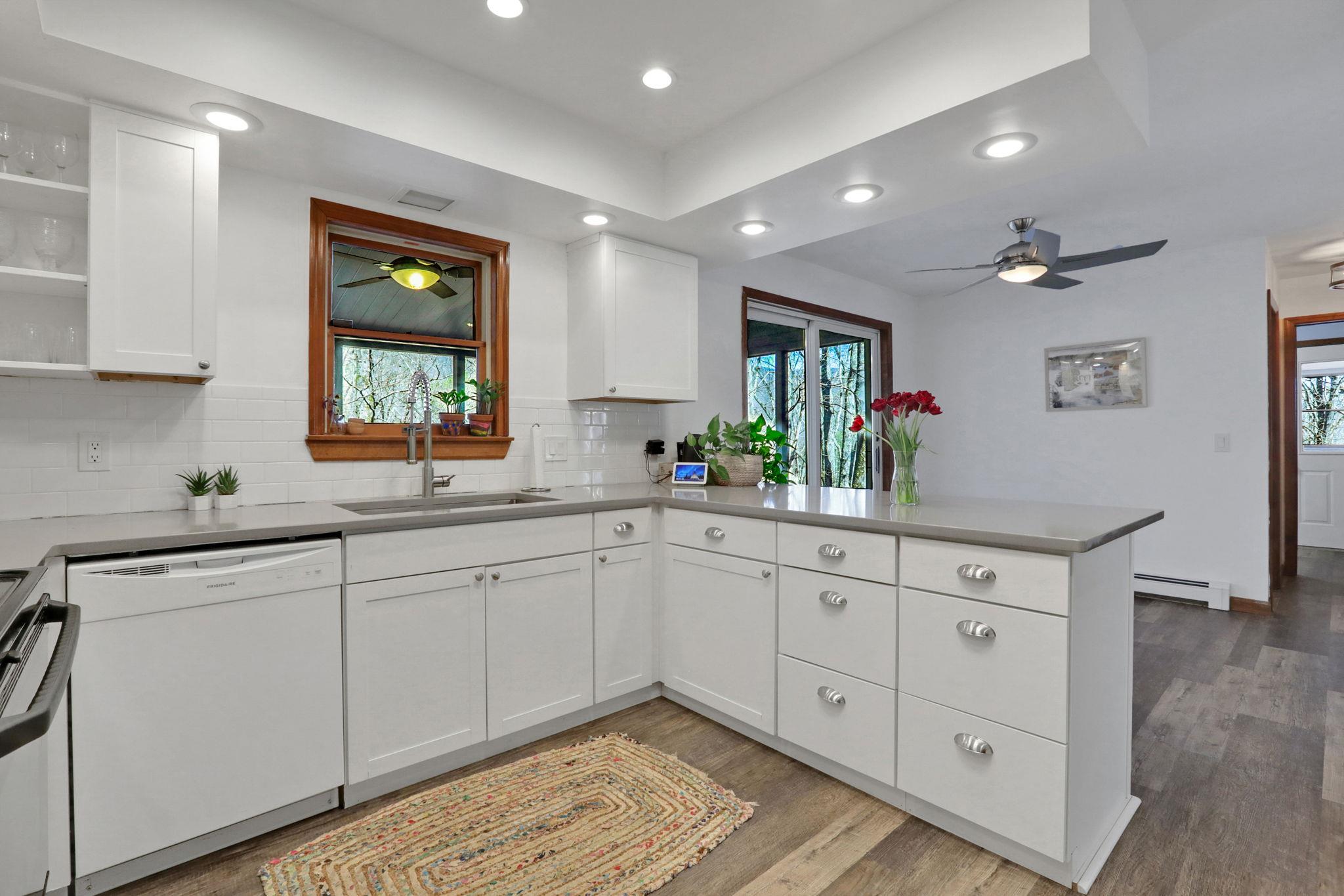 2 Durmo Road, New Paltz, NY 12561