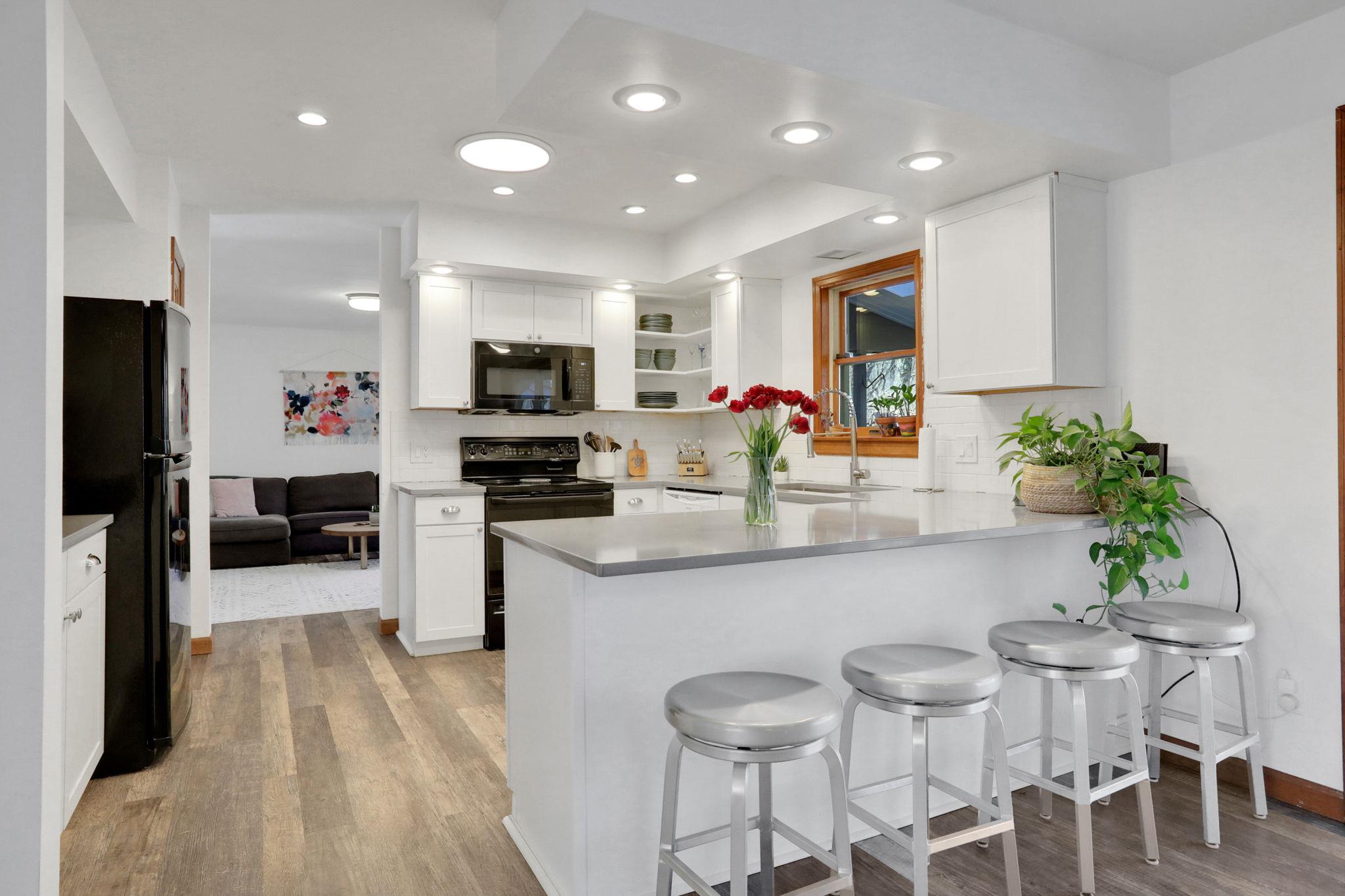 2 Durmo Road, New Paltz, NY 12561