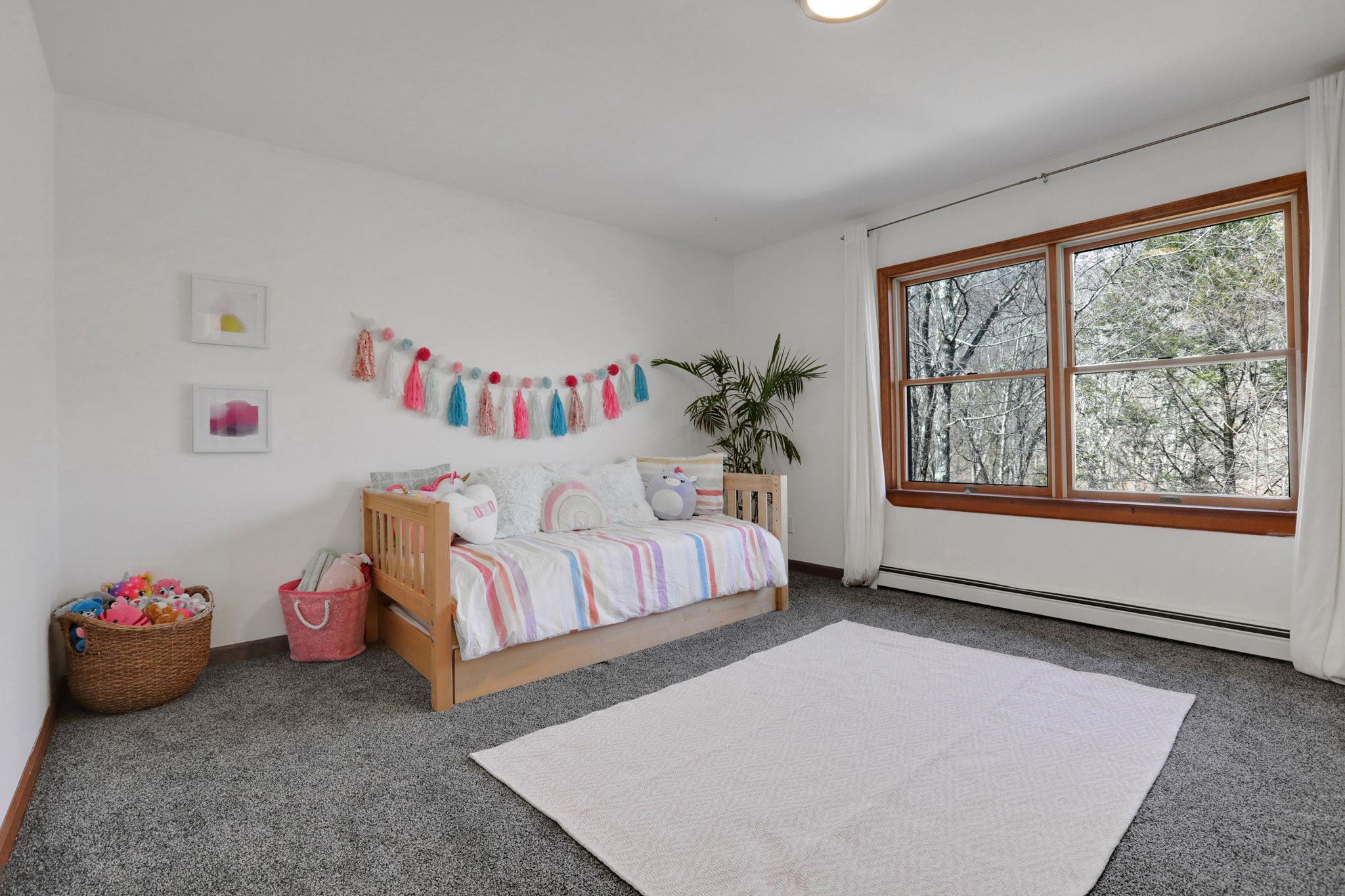 2 Durmo Road, New Paltz, NY 12561