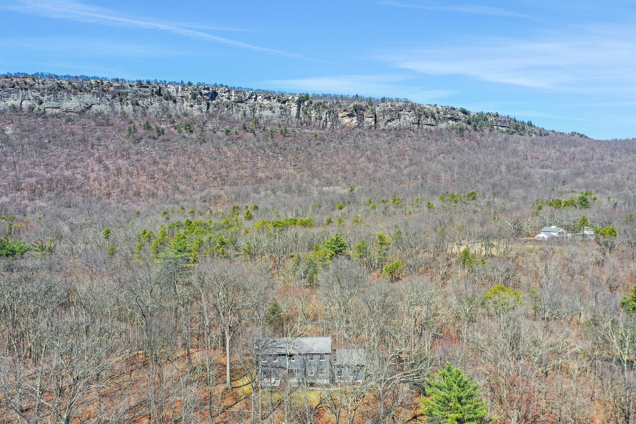 2 Durmo Road, New Paltz, NY 12561