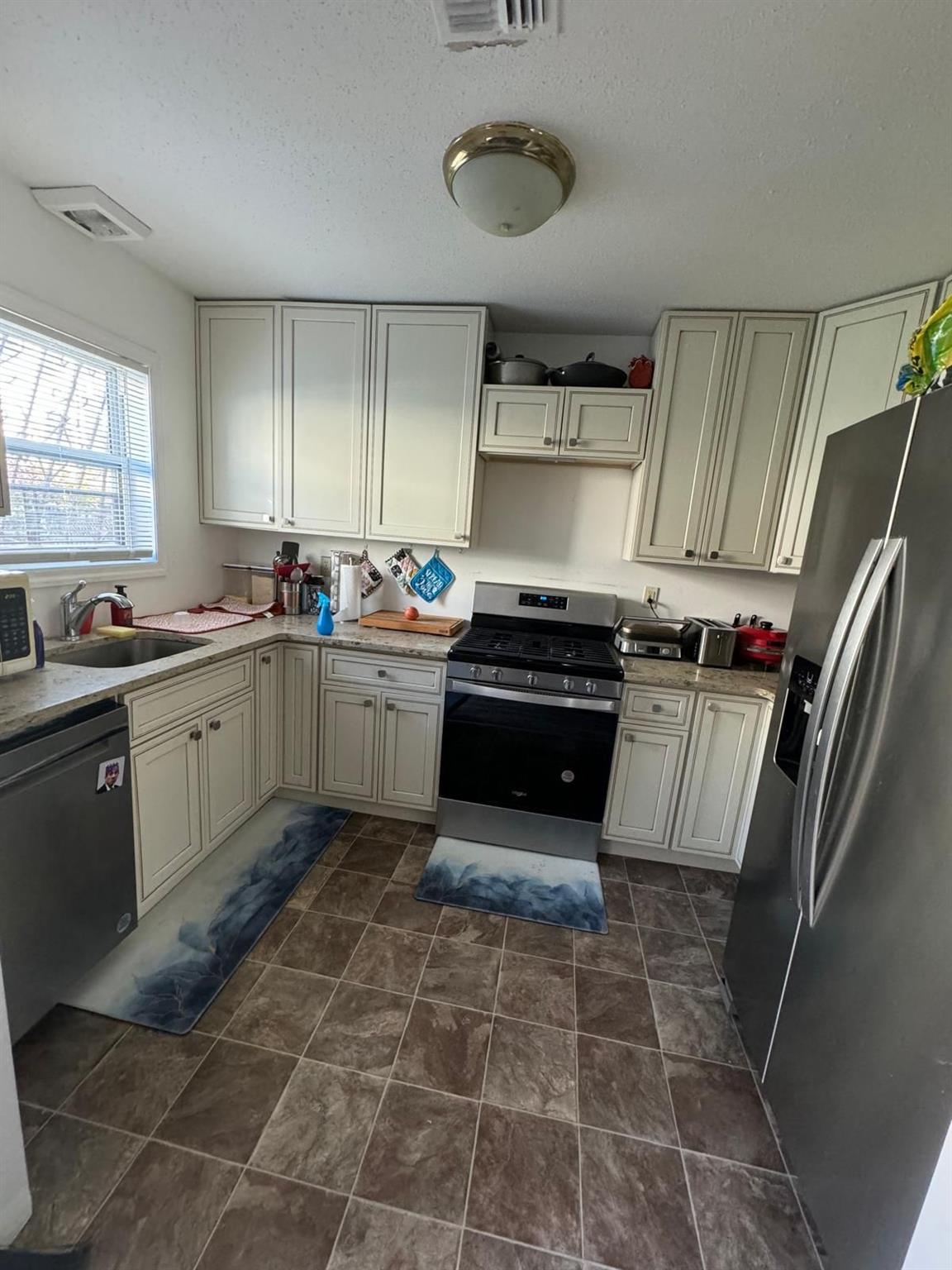 1184 Vyse Avenue, Bronx, NY 10459