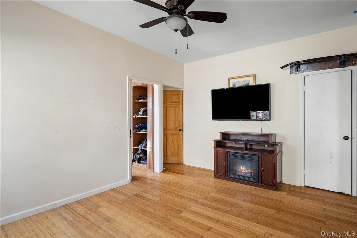 2871 E 194th Street, Bronx, NY 10461