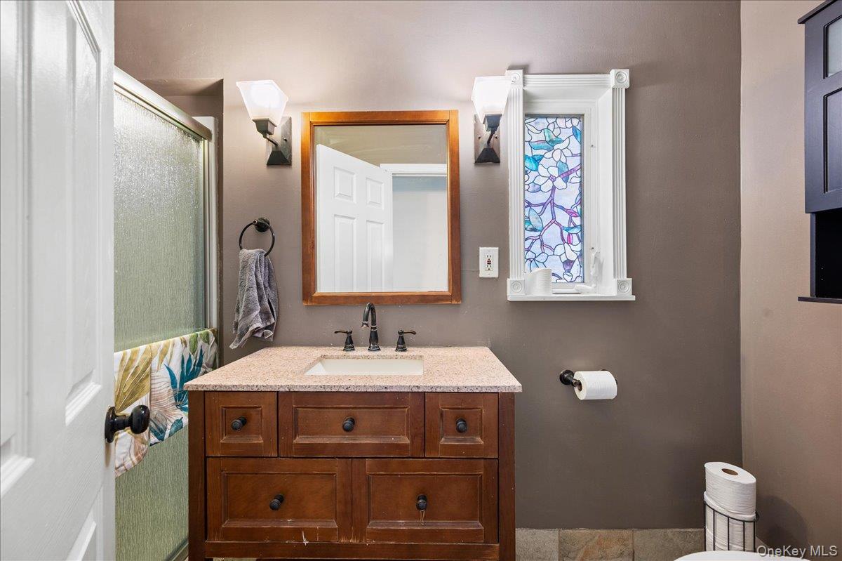 2871 E 194th Street, Bronx, NY 10461