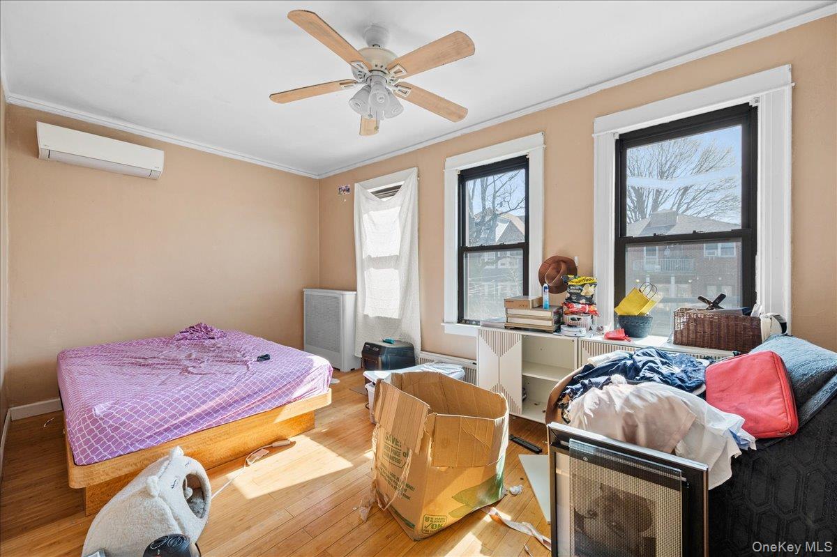 2871 E 194th Street, Bronx, NY 10461