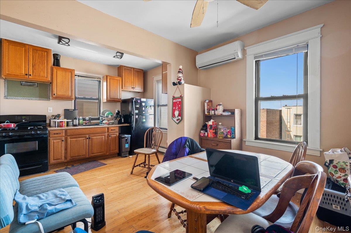 2871 E 194th Street, Bronx, NY 10461