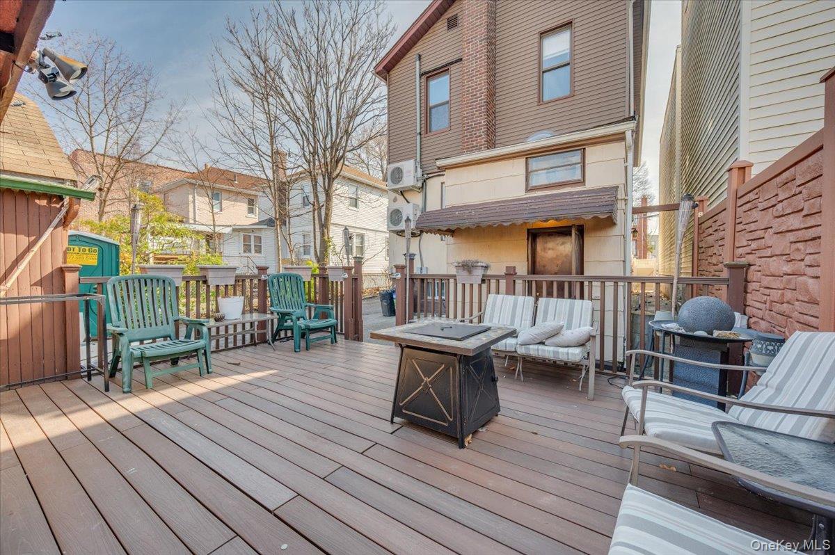 2871 E 194th Street, Bronx, NY 10461