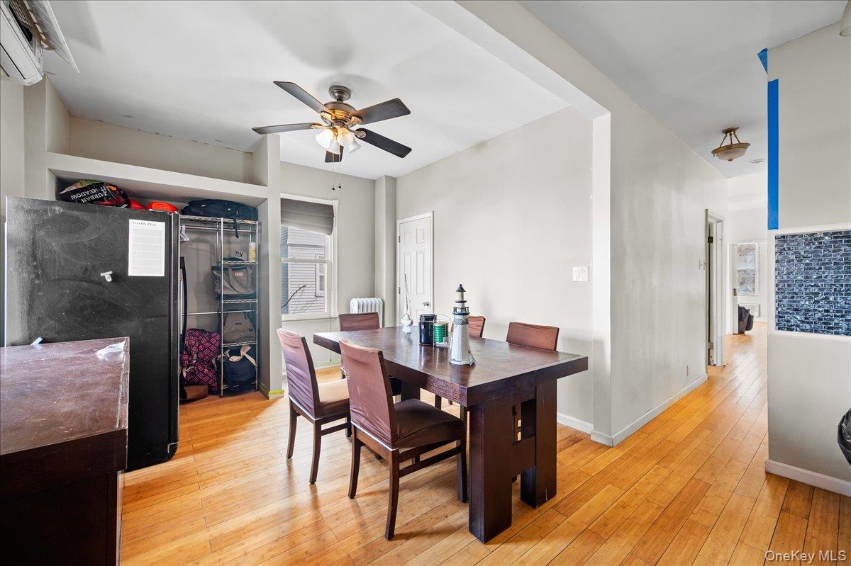 2871 E 194th Street, Bronx, NY 10461