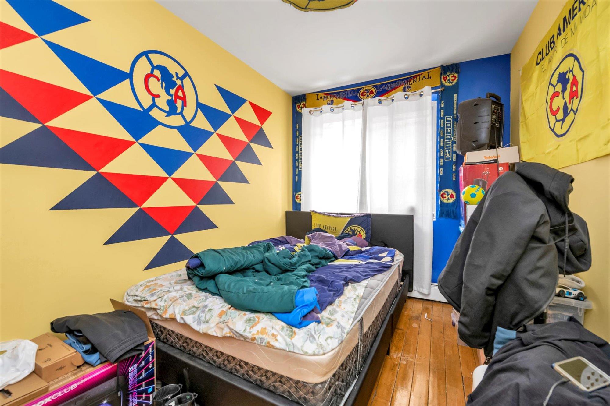 100-18 40TH Road, Corona, NY 11368