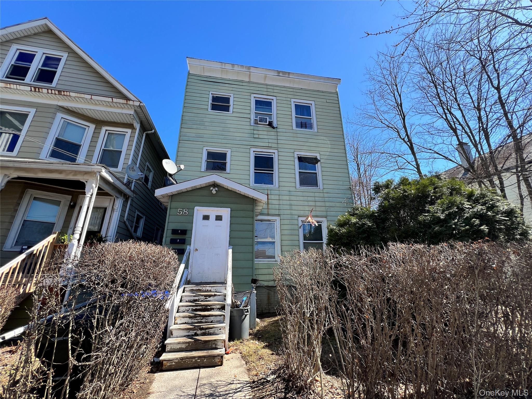 58 Lincoln Avenue, Poughkeepsie, NY 12601