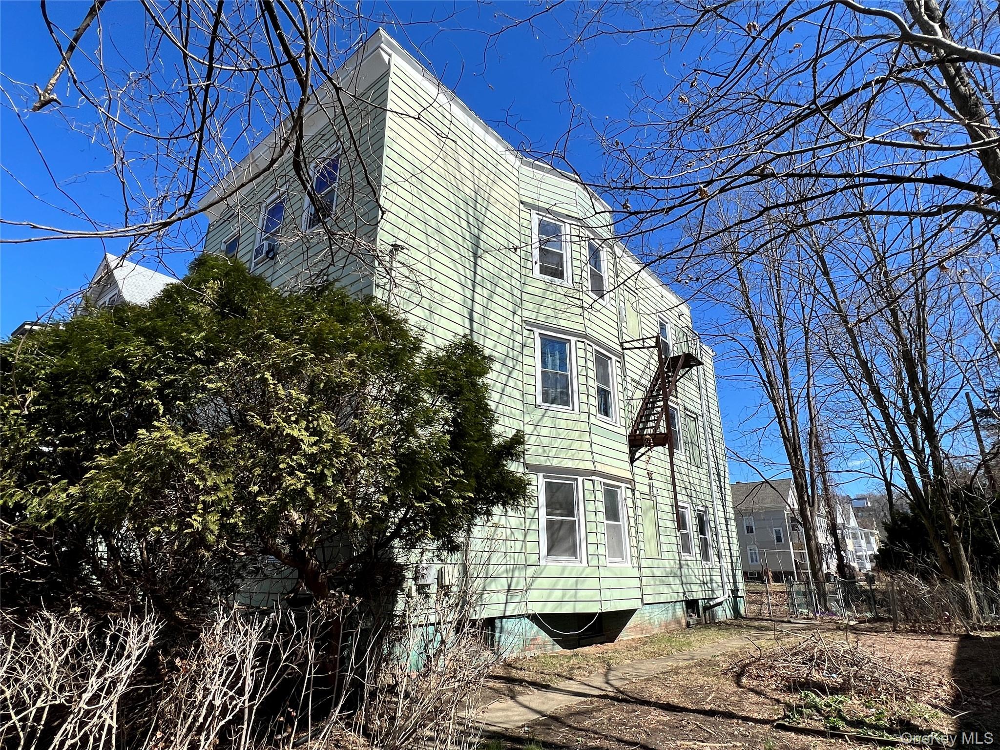 58 Lincoln Avenue, Poughkeepsie, NY 12601