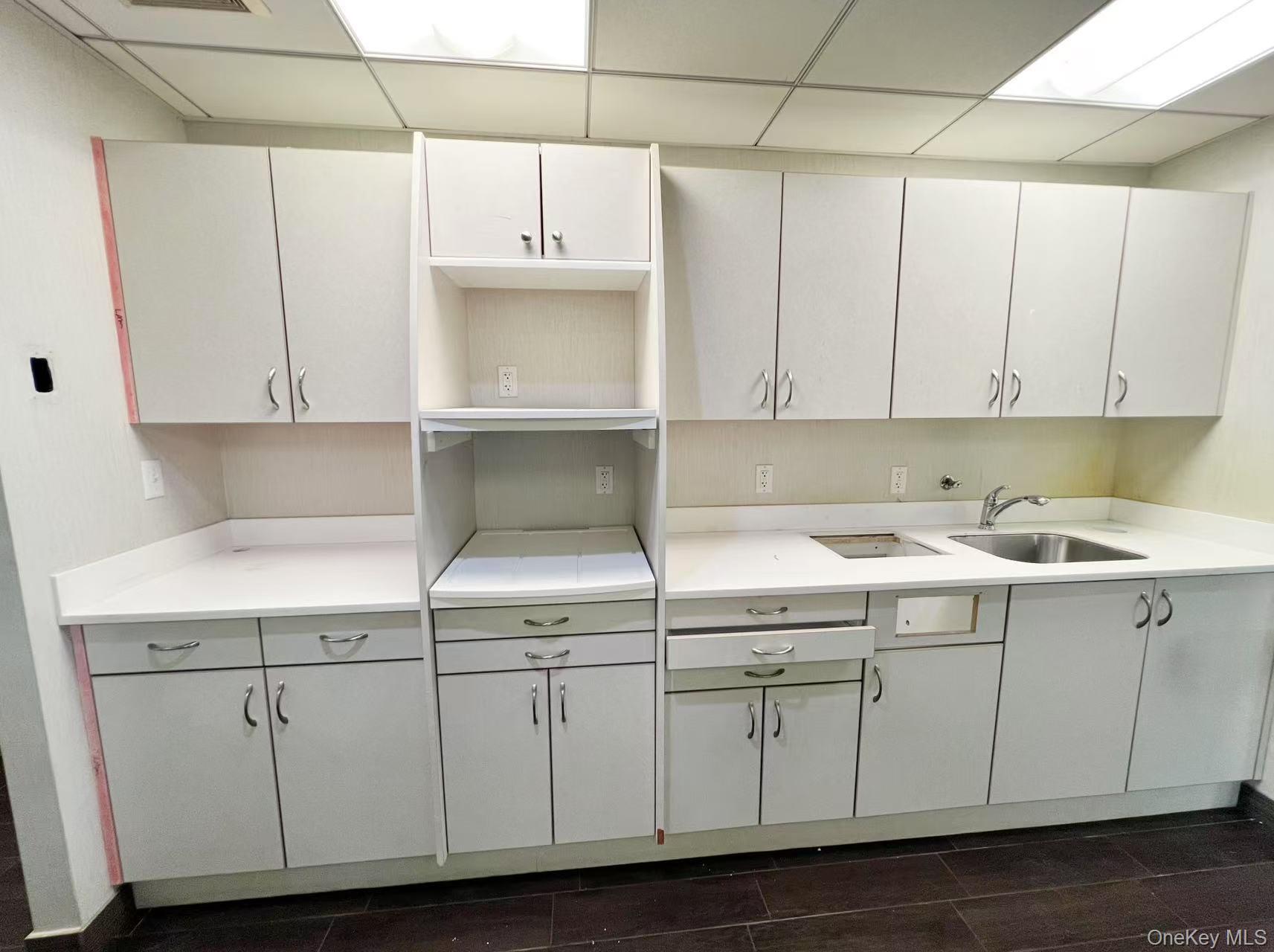 128 Mott Street # 403, New York (Manhattan), NY 10013