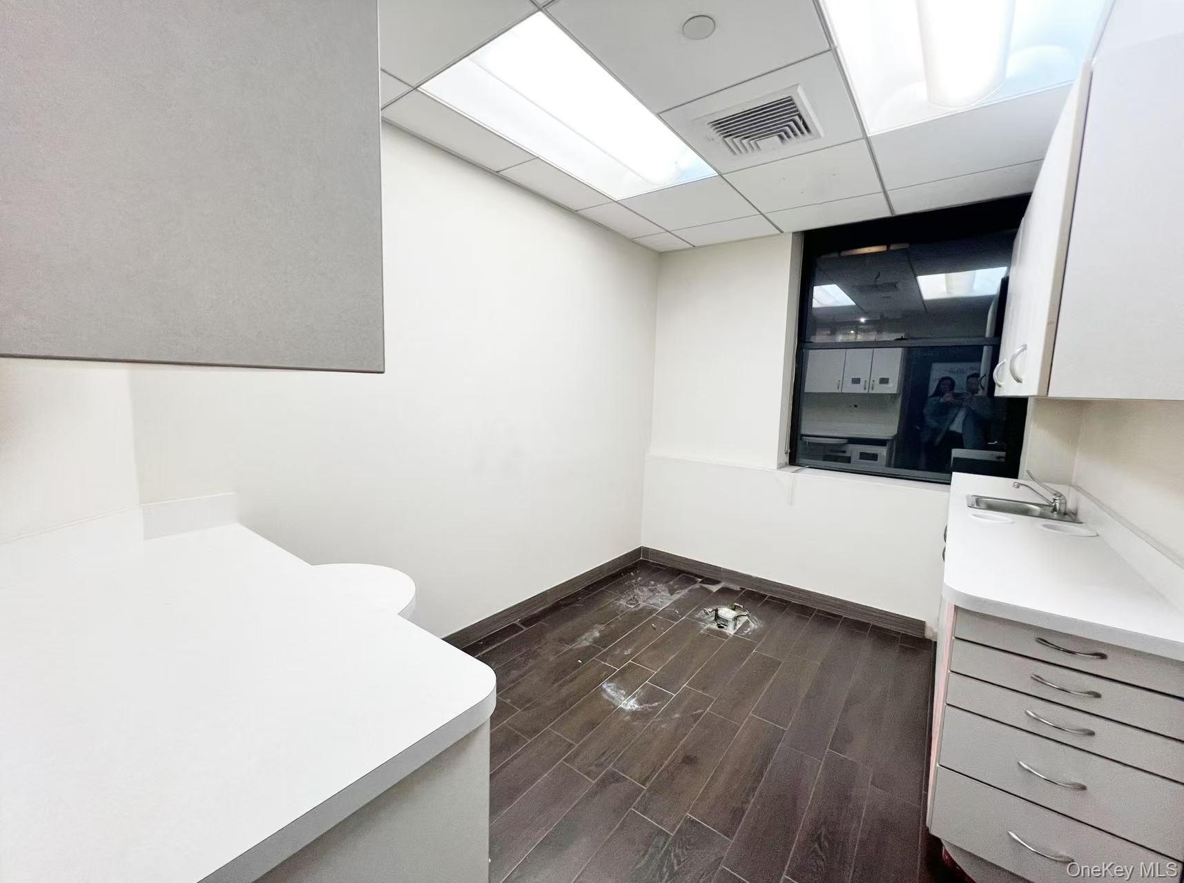 128 Mott Street # 403, New York (Manhattan), NY 10013