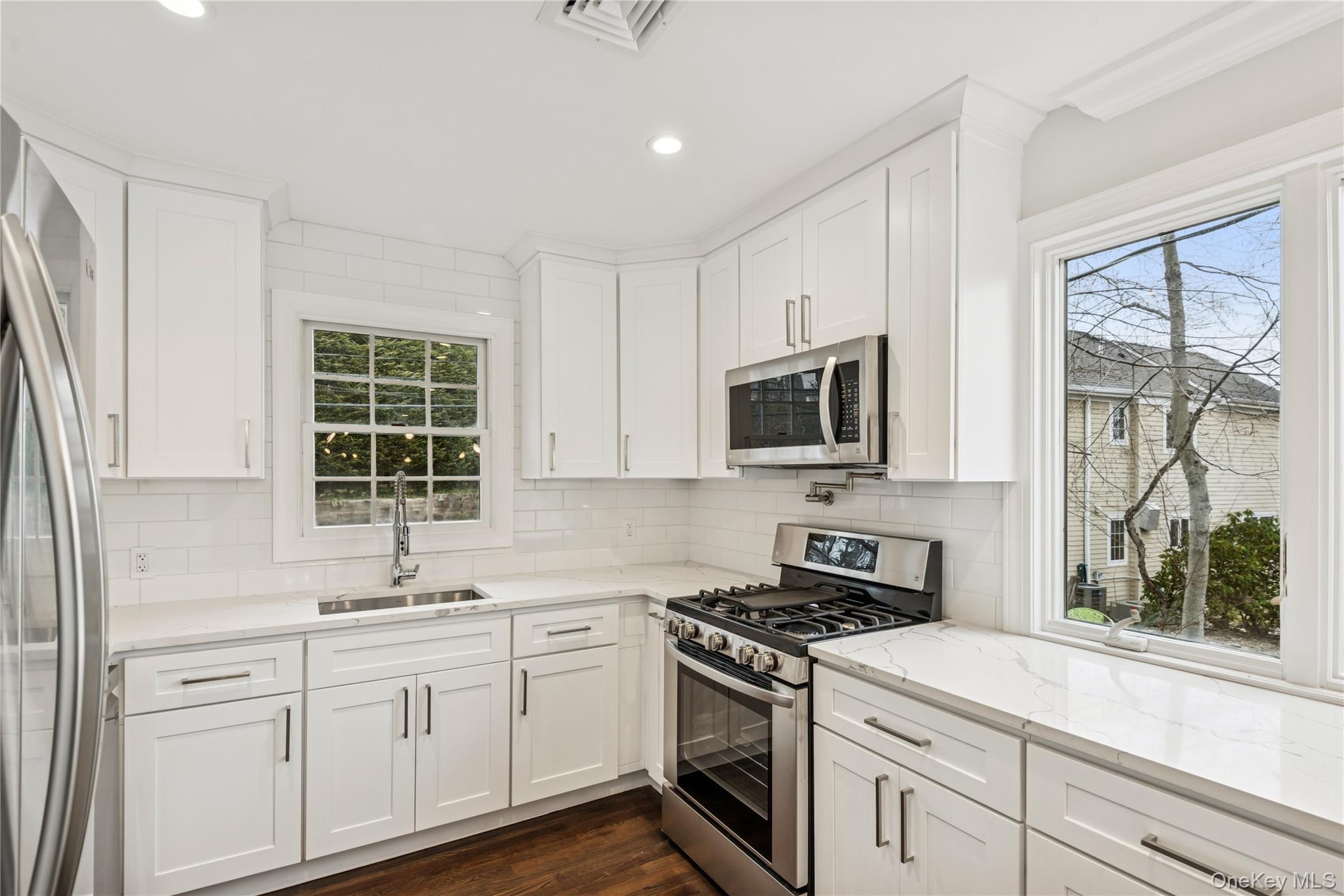 315 McKinley Terrace, Centerport, NY 11721