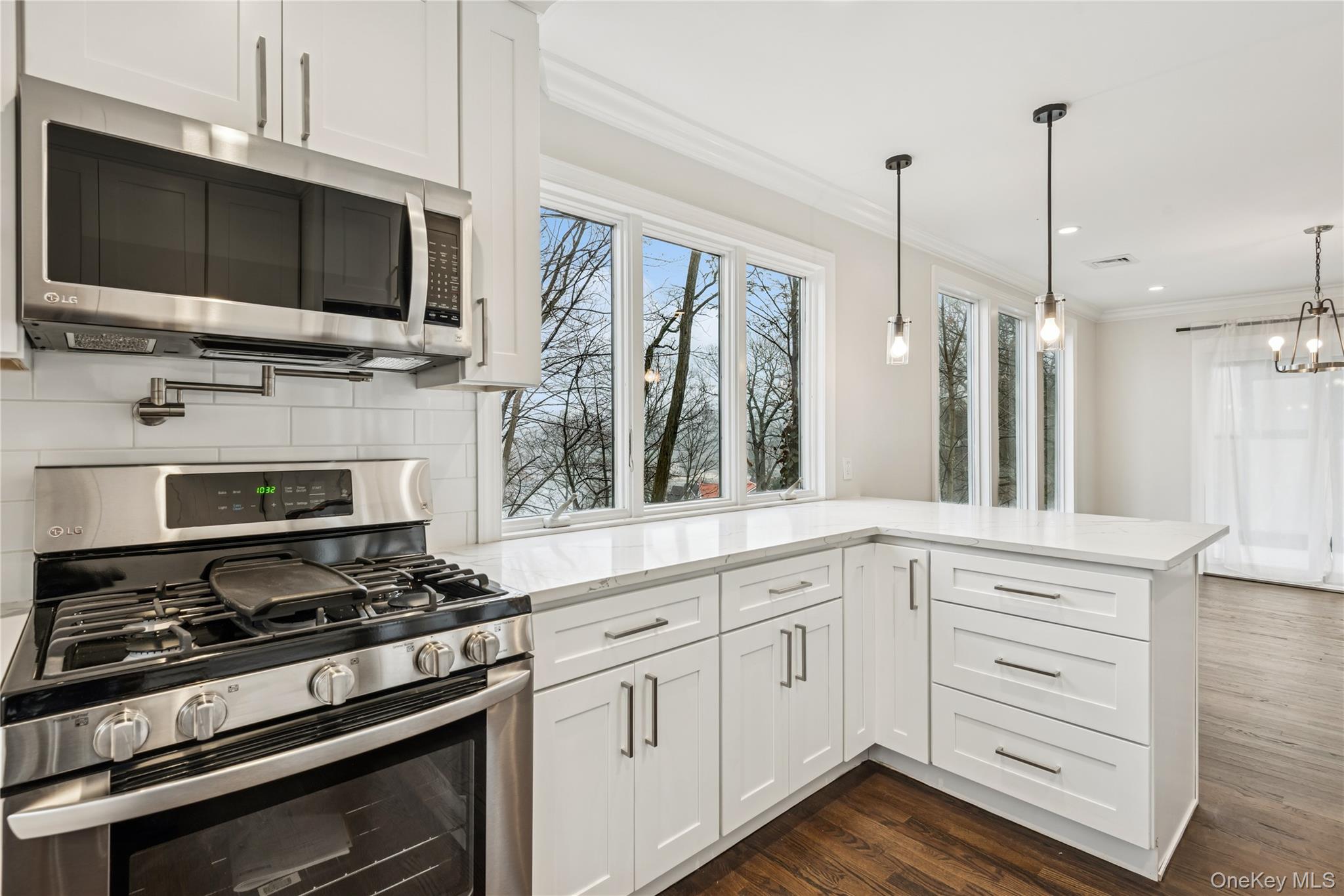 315 McKinley Terrace, Centerport, NY 11721