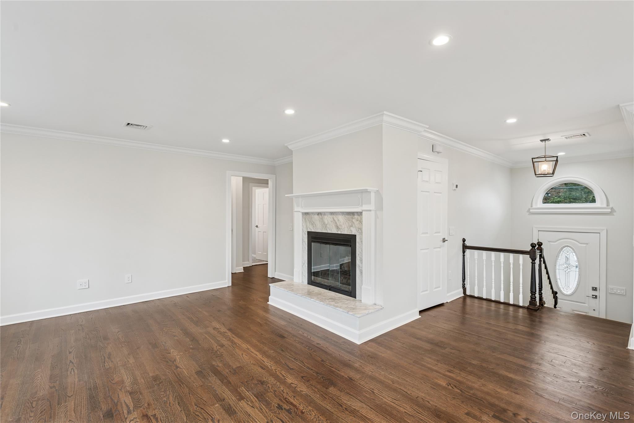 315 McKinley Terrace, Centerport, NY 11721