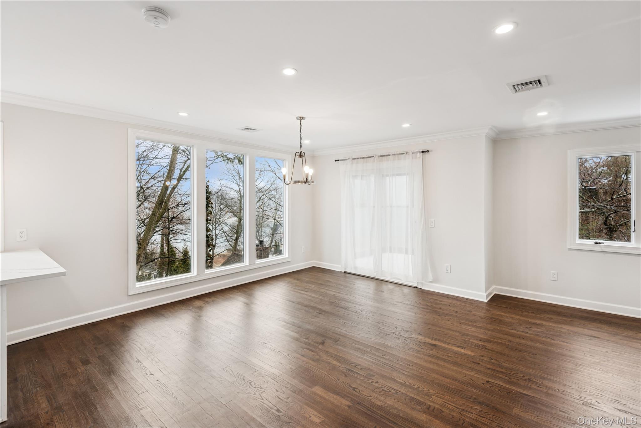 315 McKinley Terrace, Centerport, NY 11721