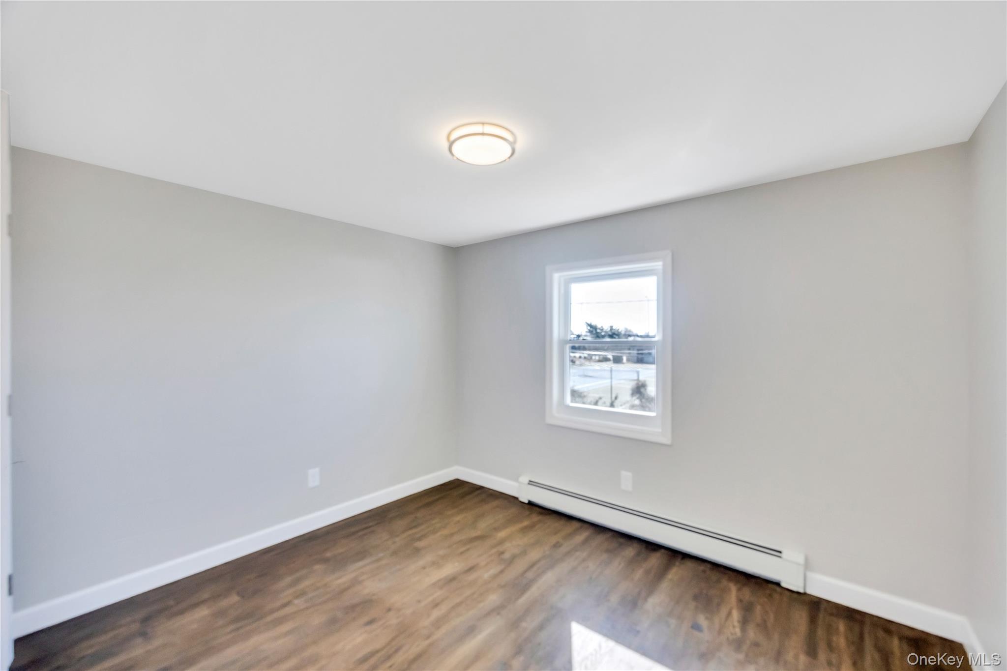 7 Howard Avenue, Freeport, NY 11520