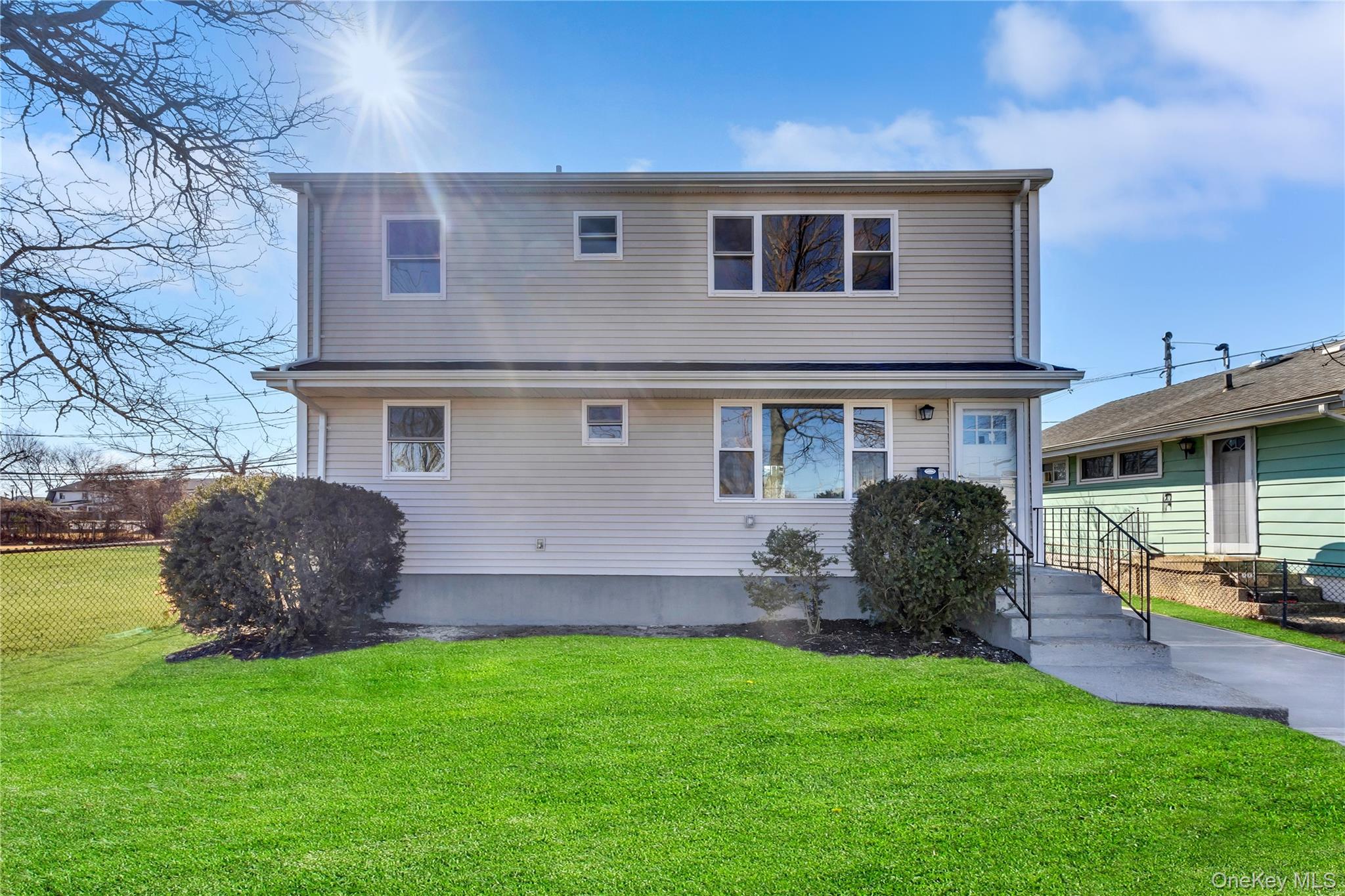 7 Howard Avenue, Freeport, NY 11520