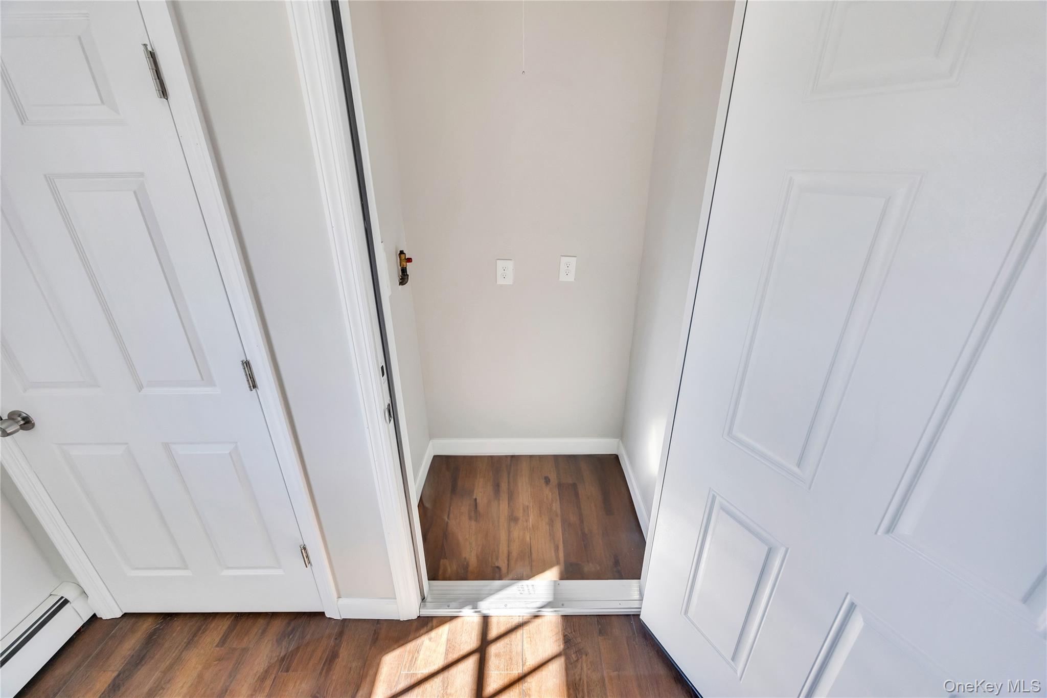 7 Howard Avenue, Freeport, NY 11520